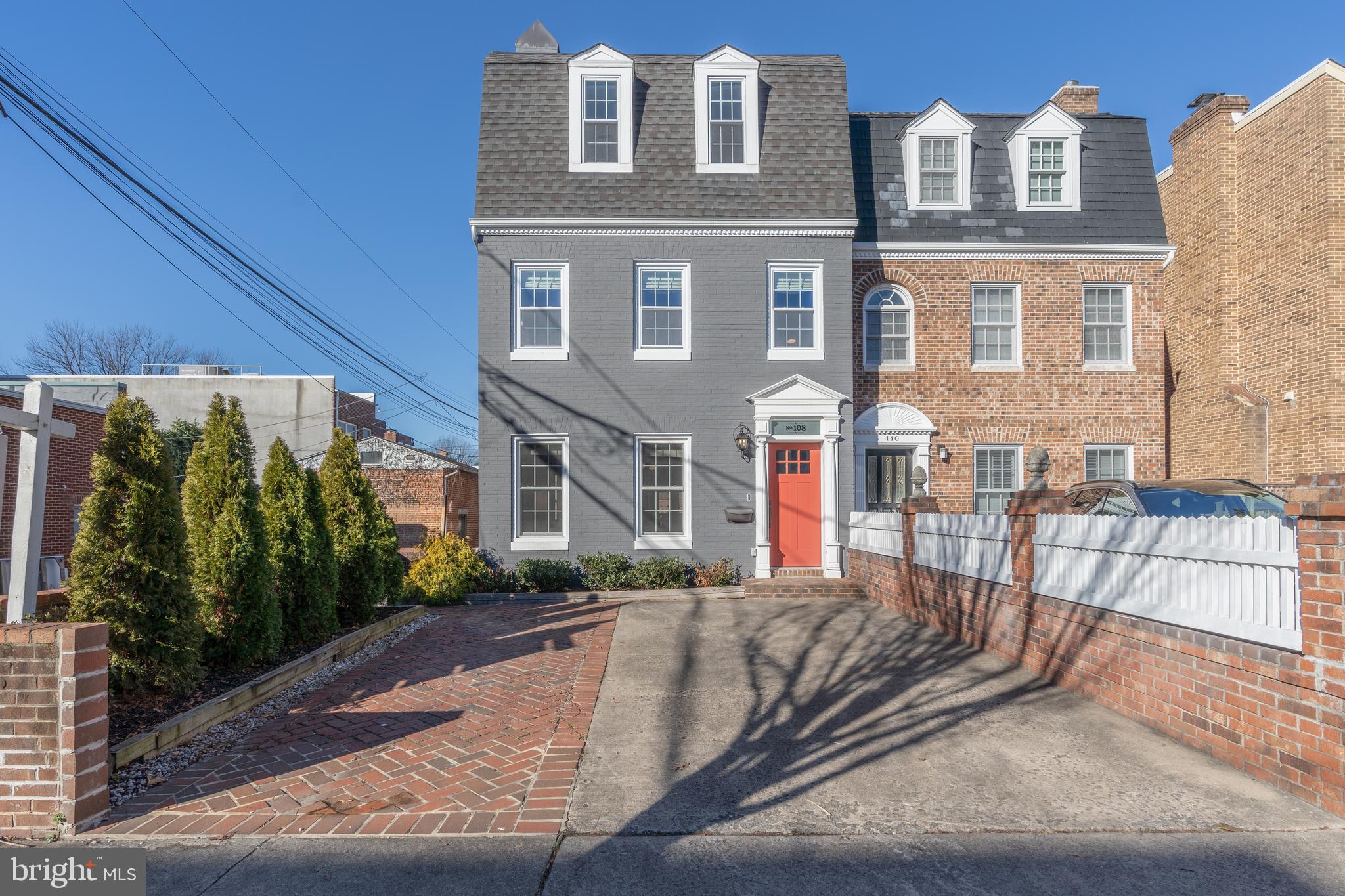 OLD TOWN ALEXANDRIA - Residential