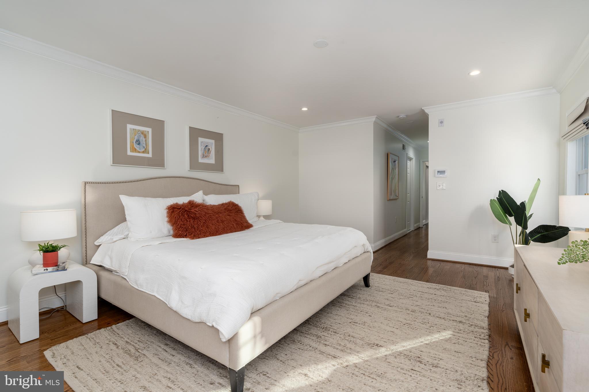 OLD TOWN ALEXANDRIA - Residential