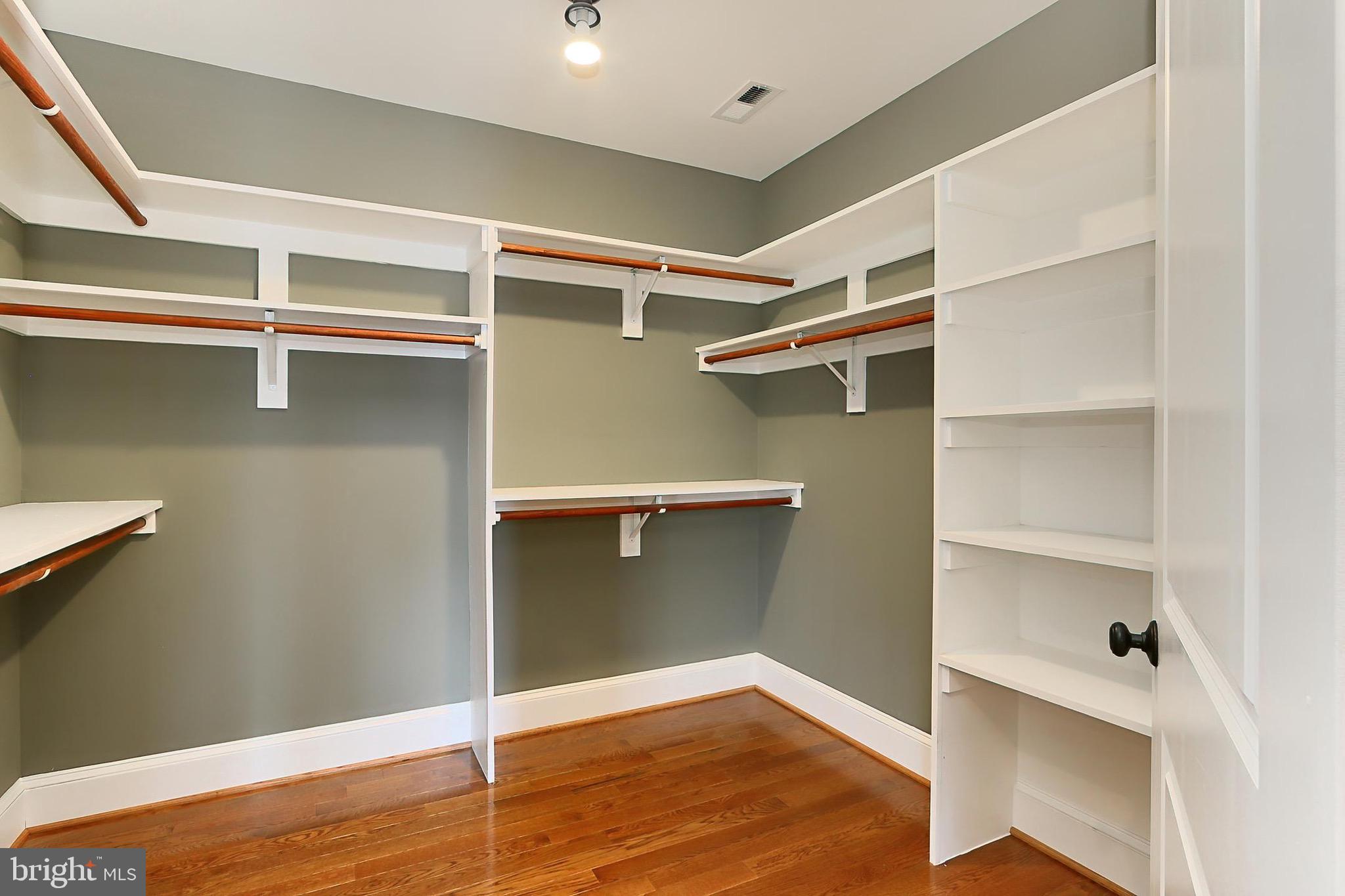 CHERRYDALE - Residential