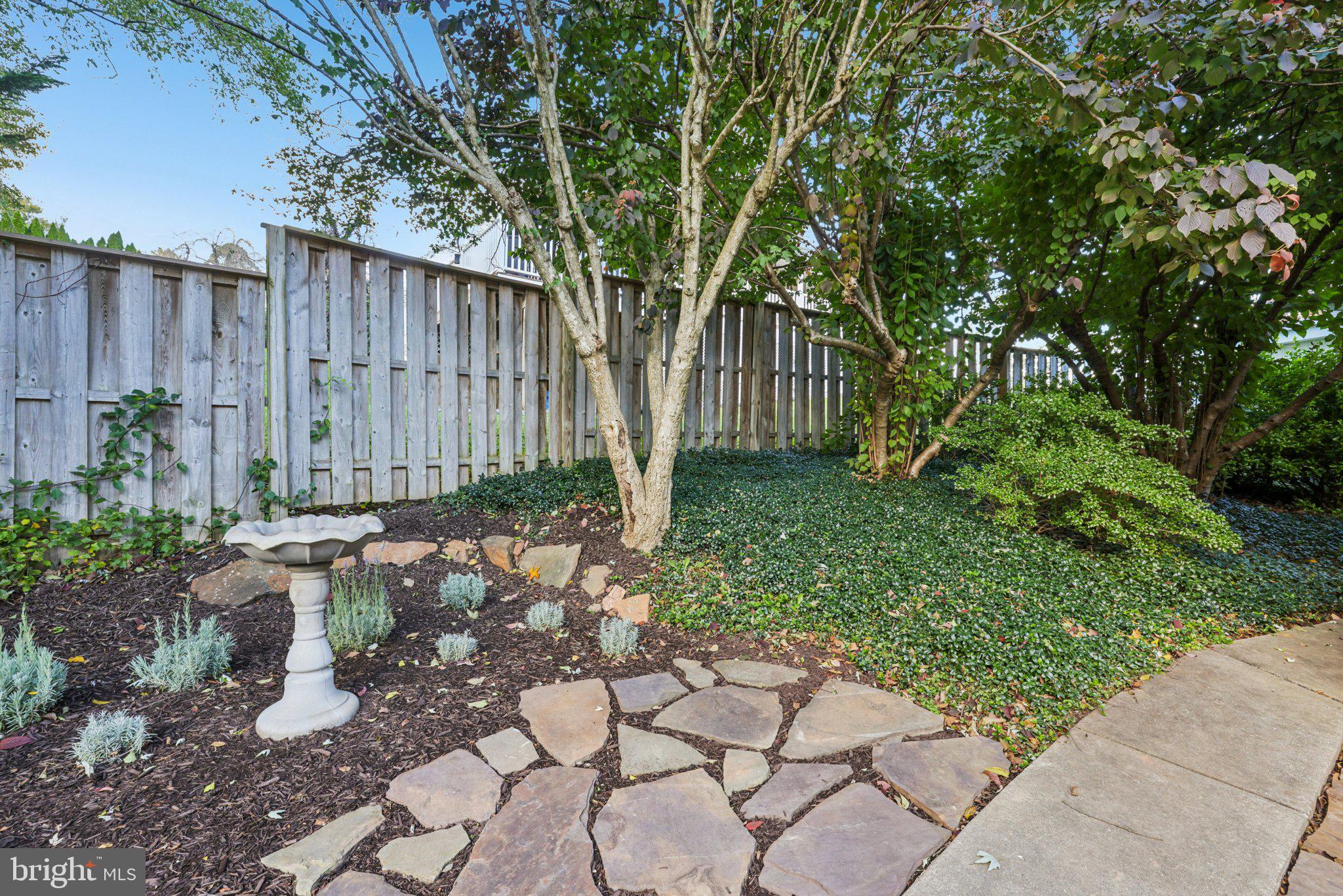 PLEASANT HILLS - Residential