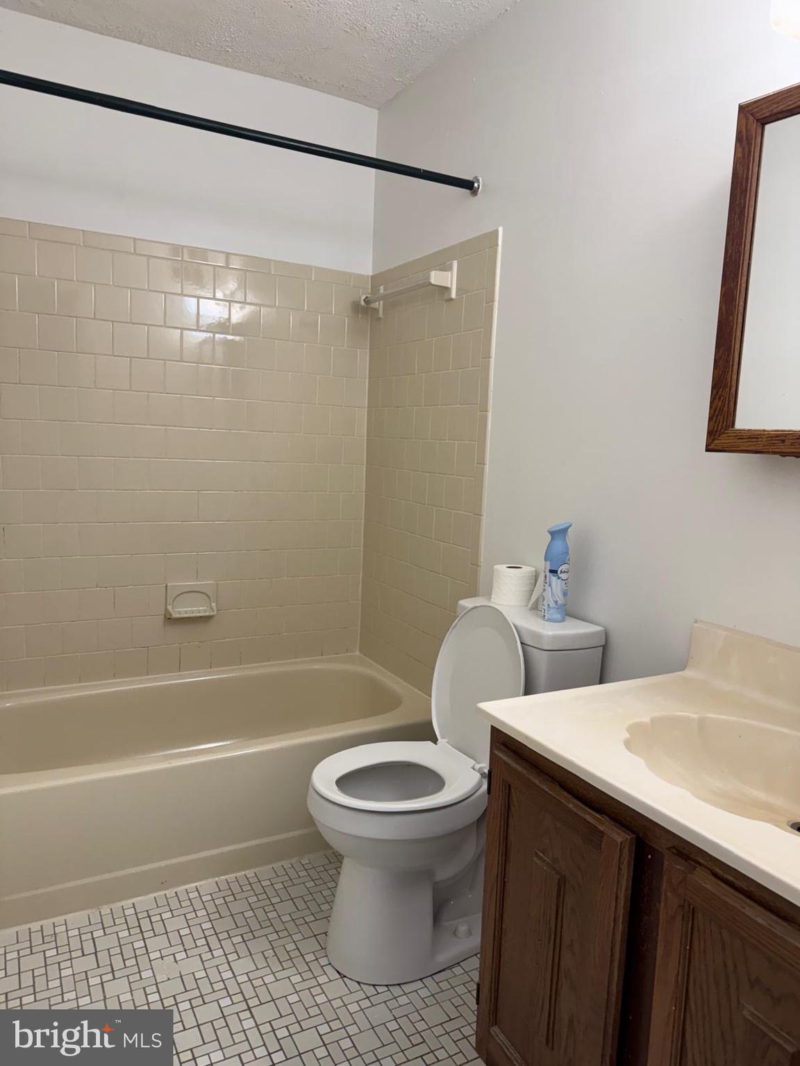 HYNESBORO PARK - Residential