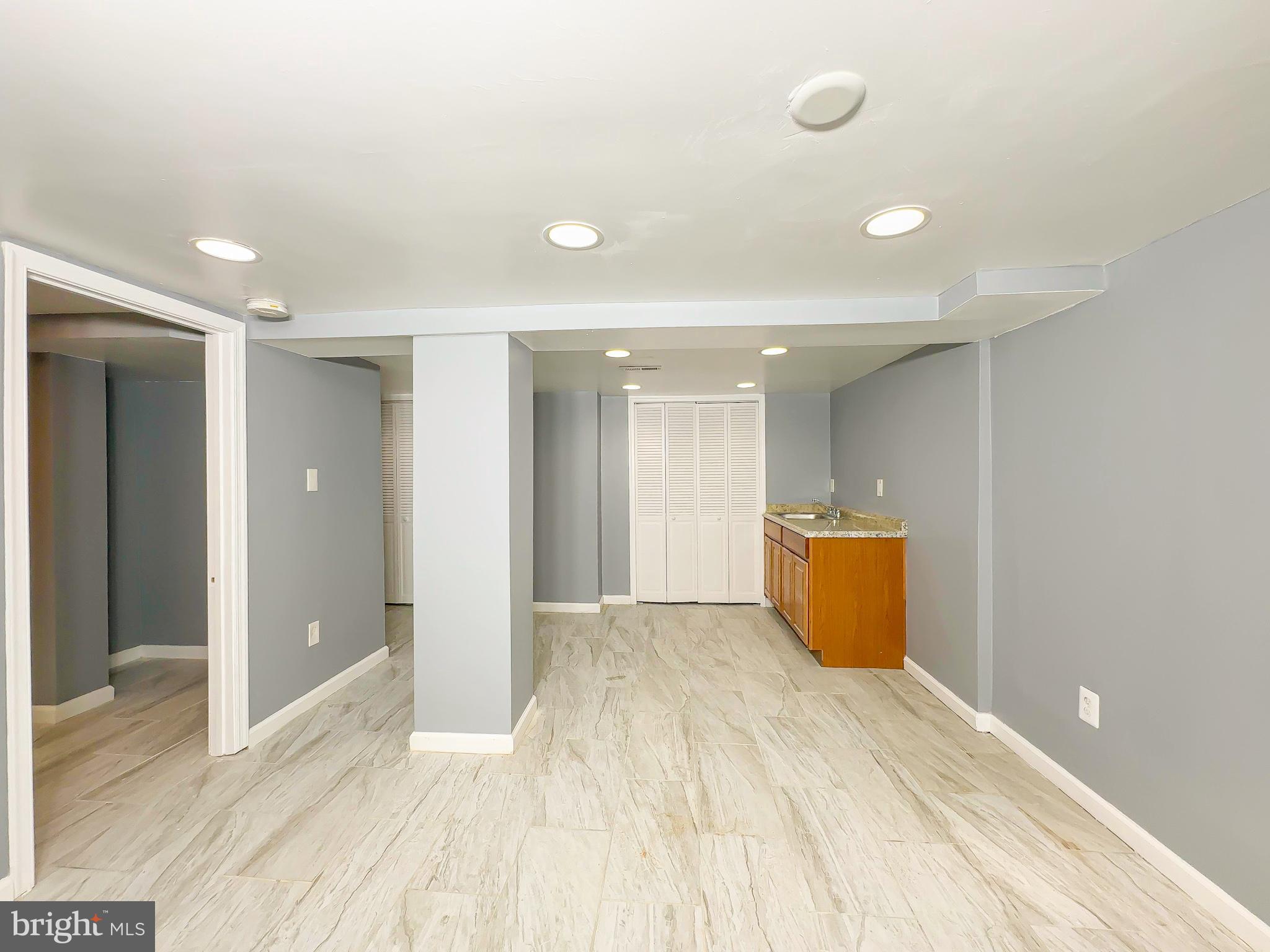 ARBUTUS - Residential Lease