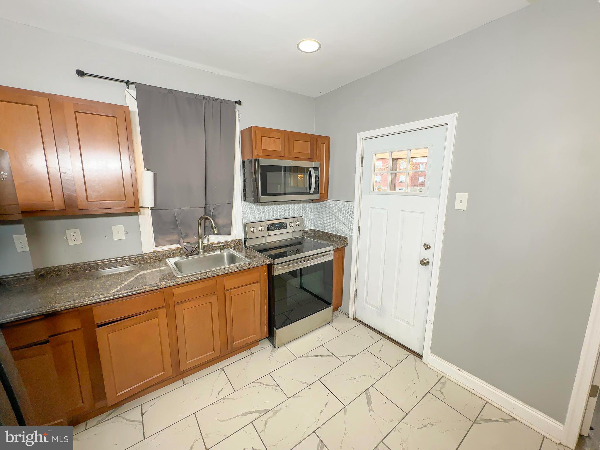 ARBUTUS - Residential Lease