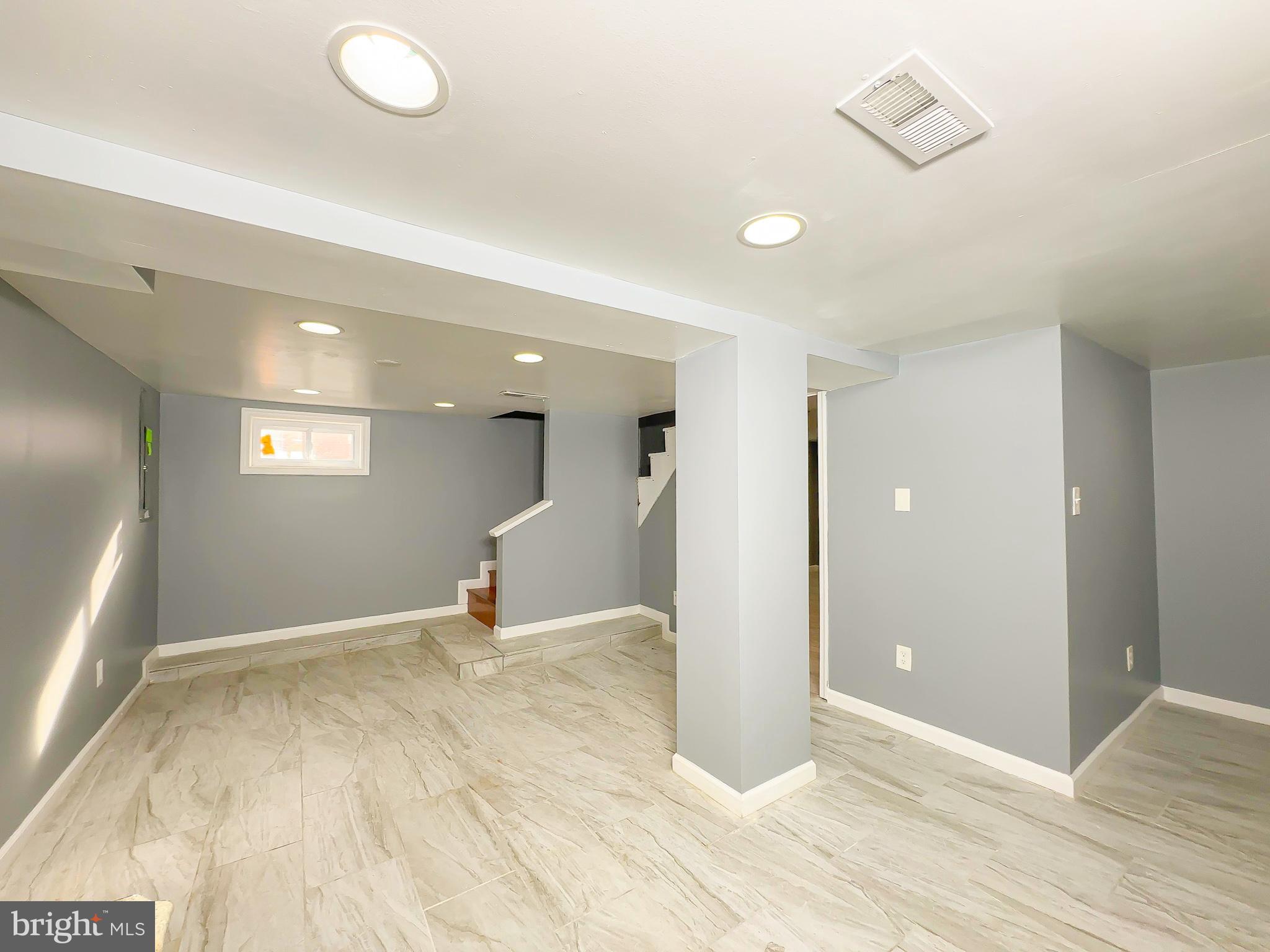 ARBUTUS - Residential Lease