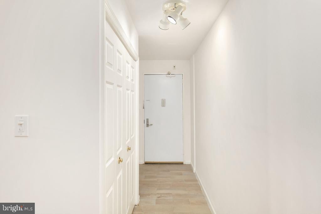 5101 RIVER ROAD 307