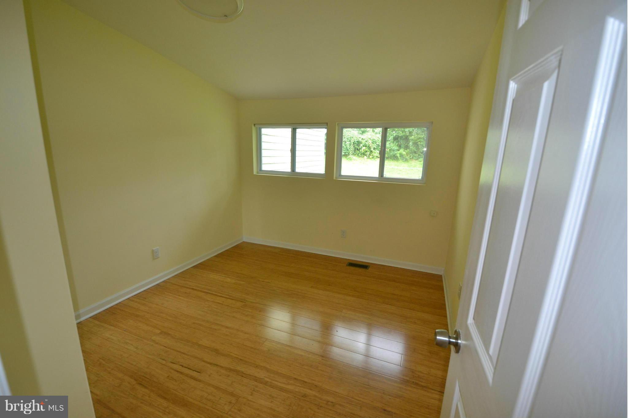 SUMMIT PARK - Residential Lease