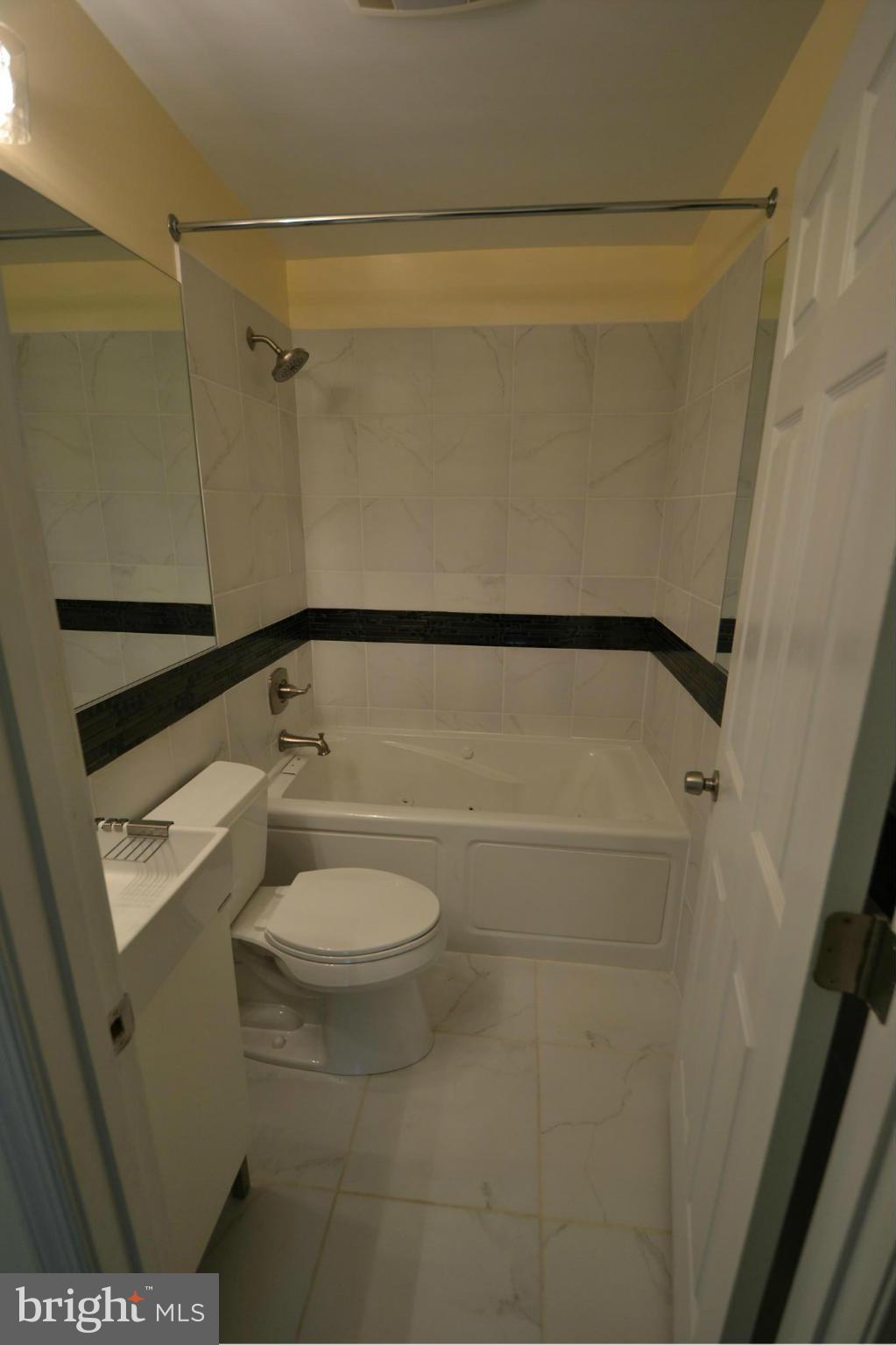 SUMMIT PARK - Residential Lease