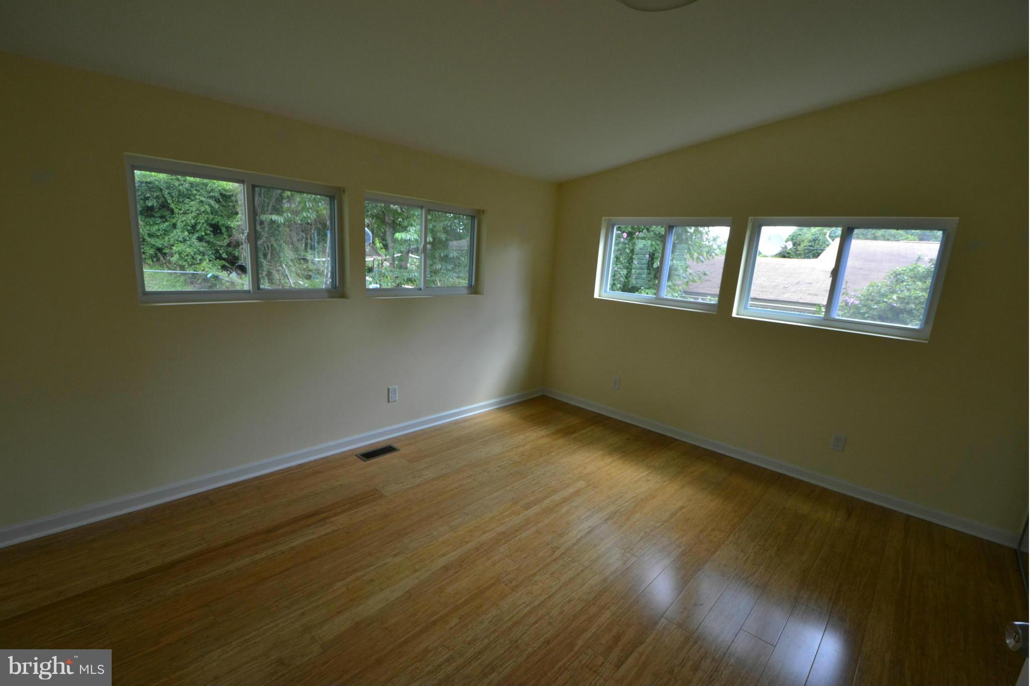 SUMMIT PARK - Residential Lease