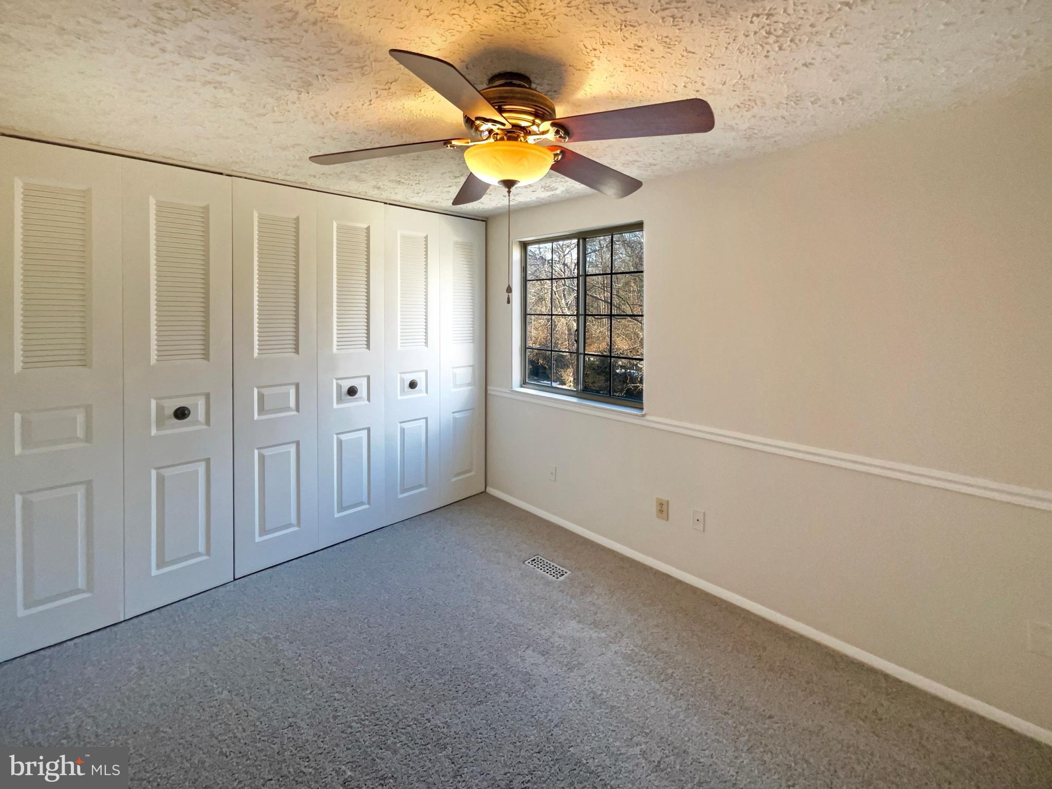 DEVILS REACH CONDOS - Residential