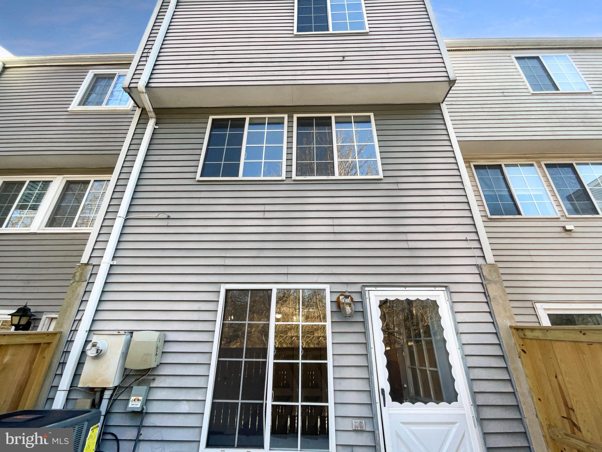 DEVILS REACH CONDOS - Residential