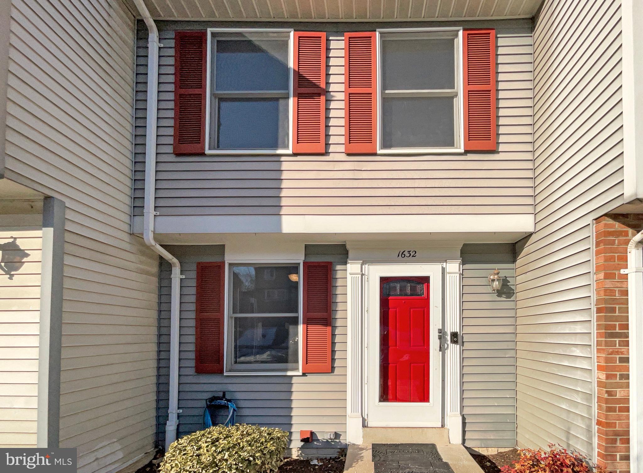 DEVILS REACH CONDOS - Residential