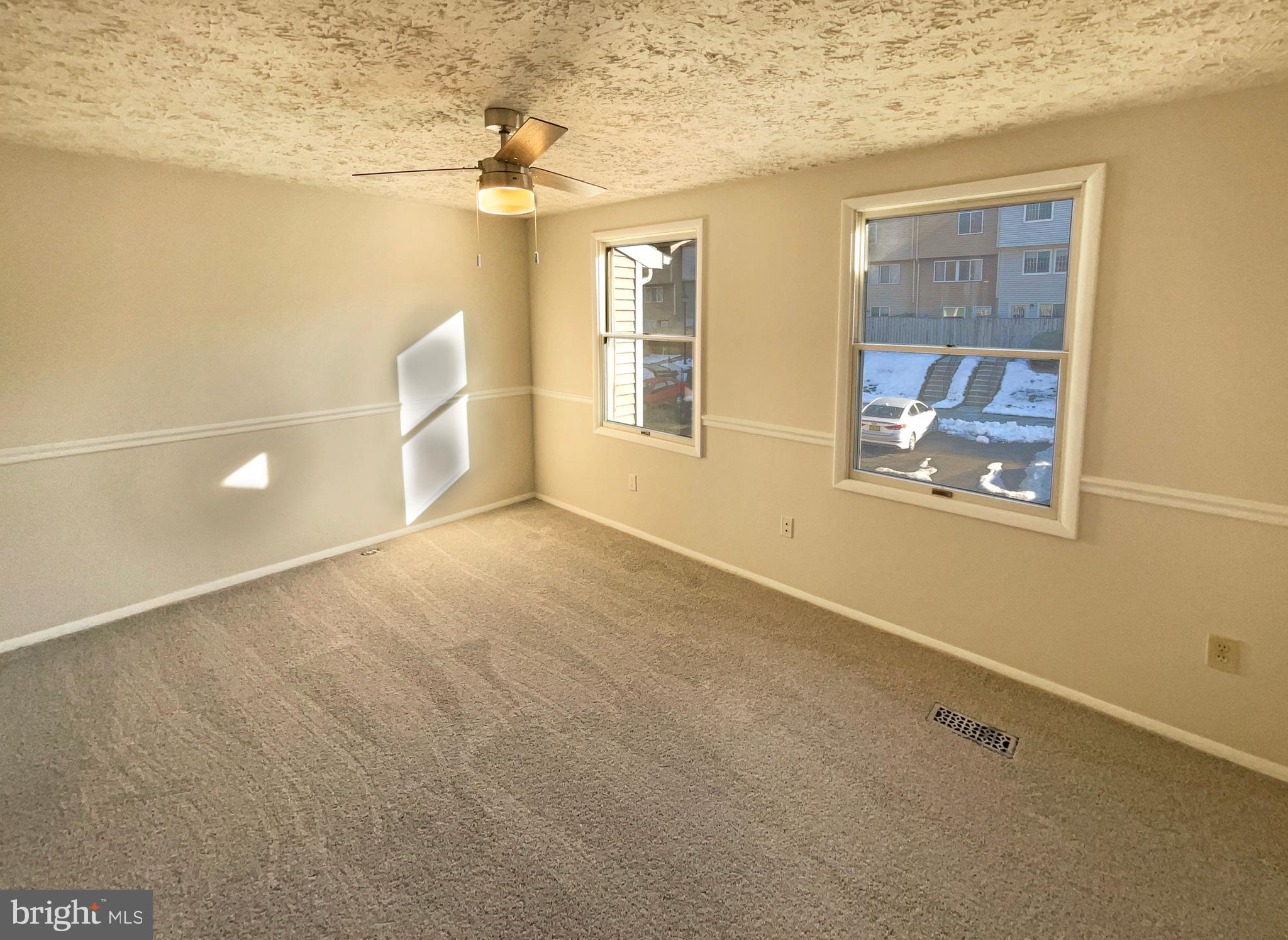 DEVILS REACH CONDOS - Residential