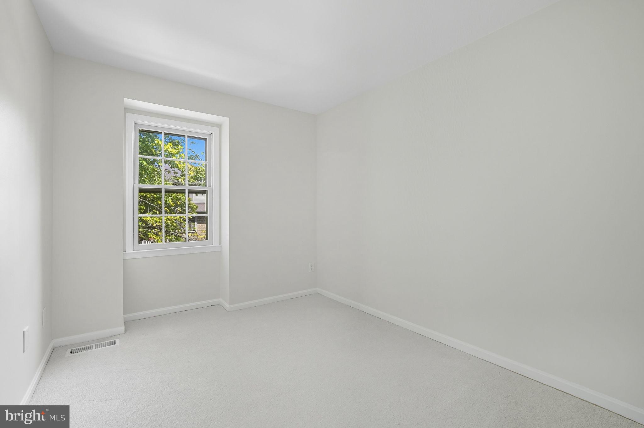 COUNTRY CREEK - Residential