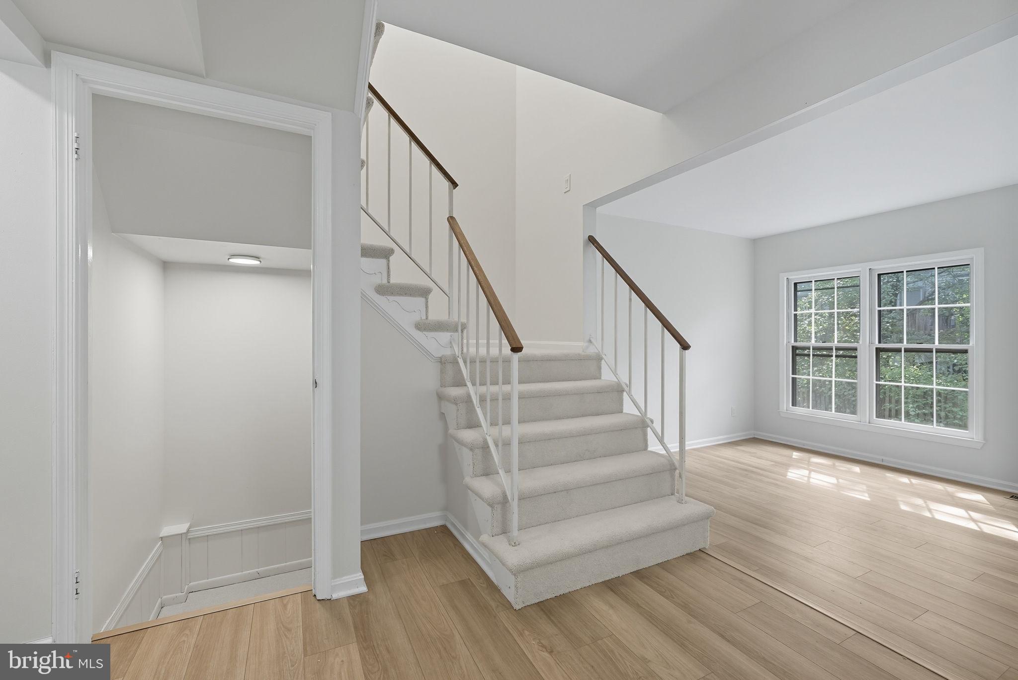 COUNTRY CREEK - Residential