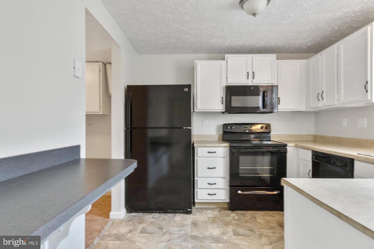 AMBER MEADOWS - Residential