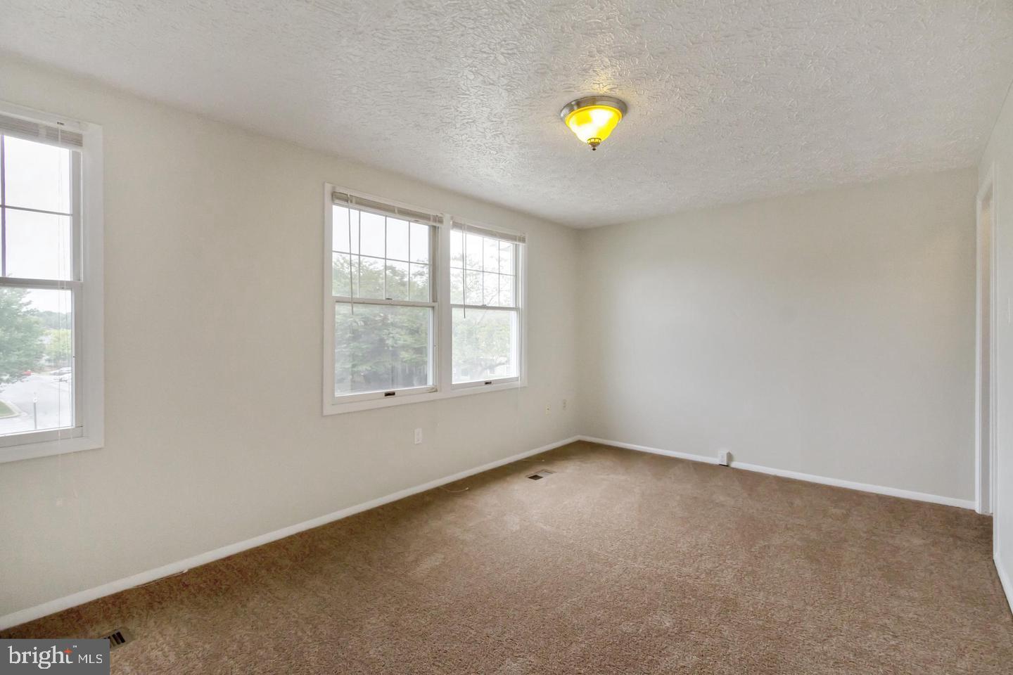 AMBER MEADOWS - Residential