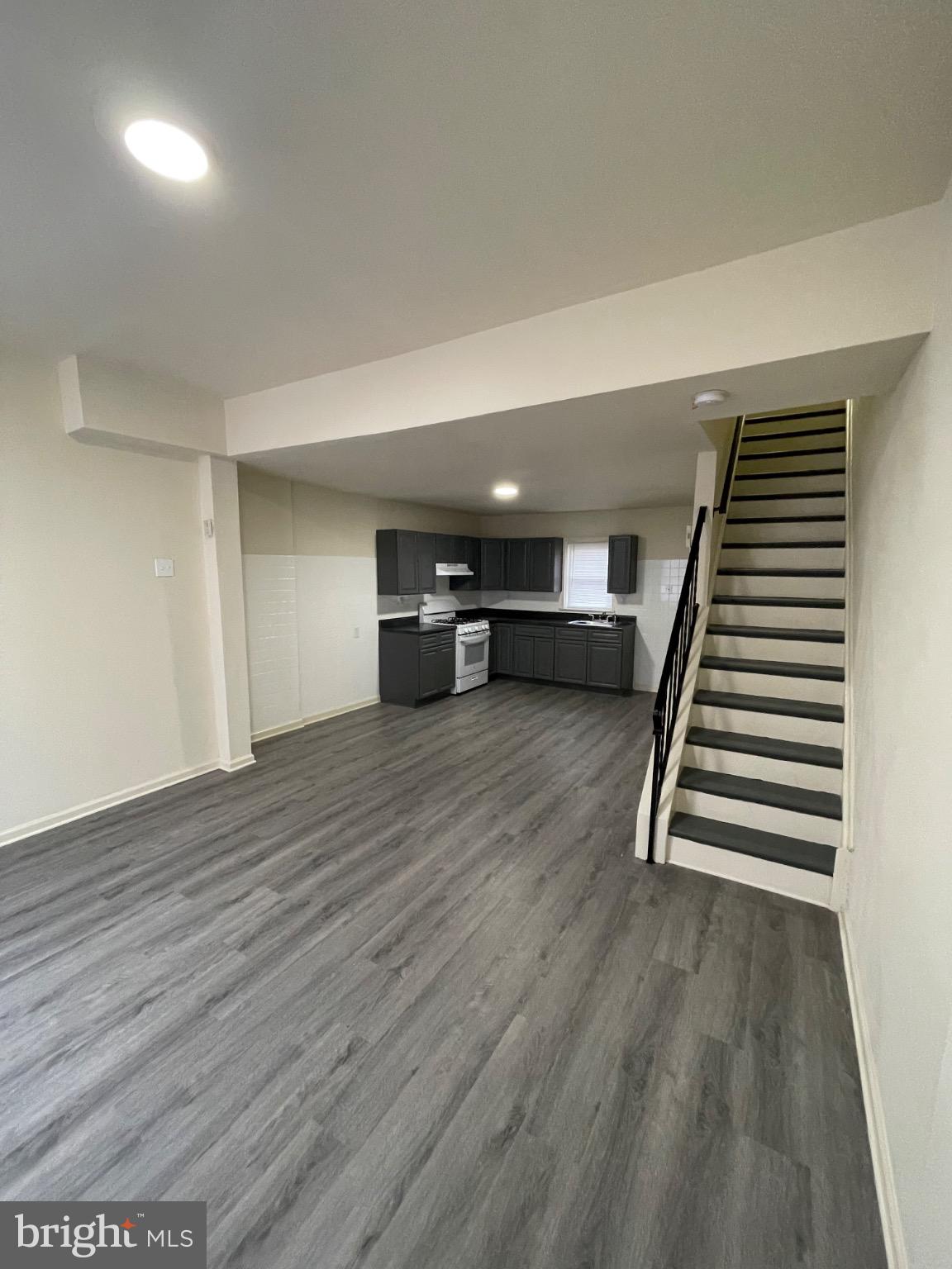 KENSINGTON - Residential