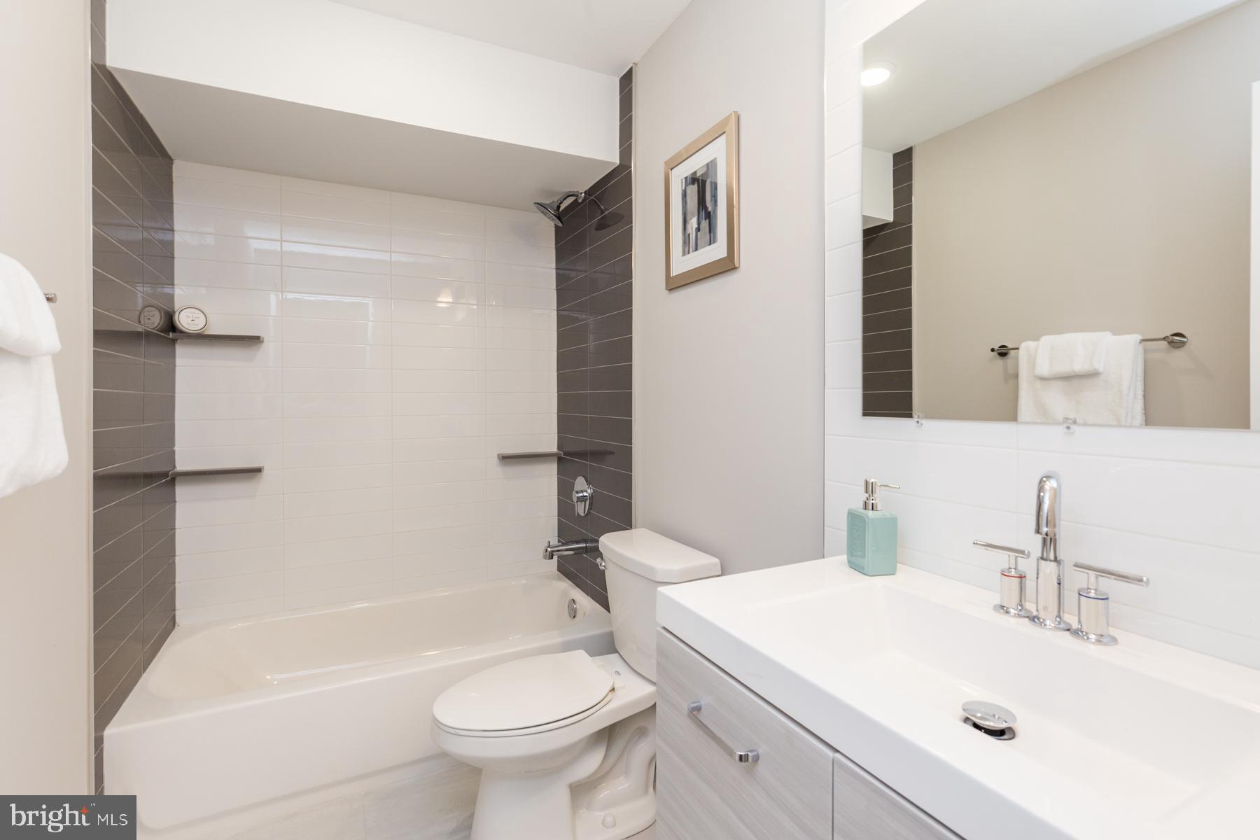 LUDLOW - Residential Lease