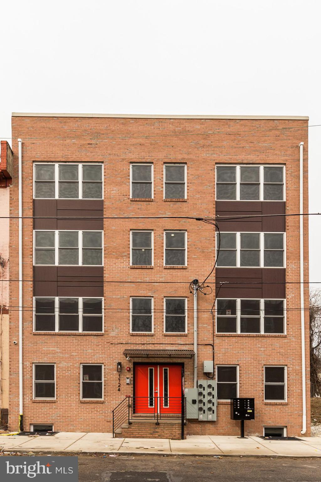 LUDLOW - Residential Lease