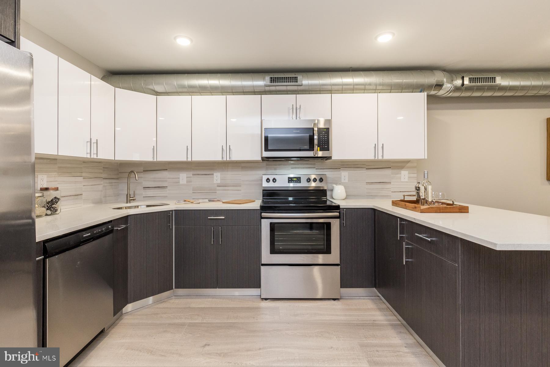 LUDLOW - Residential Lease