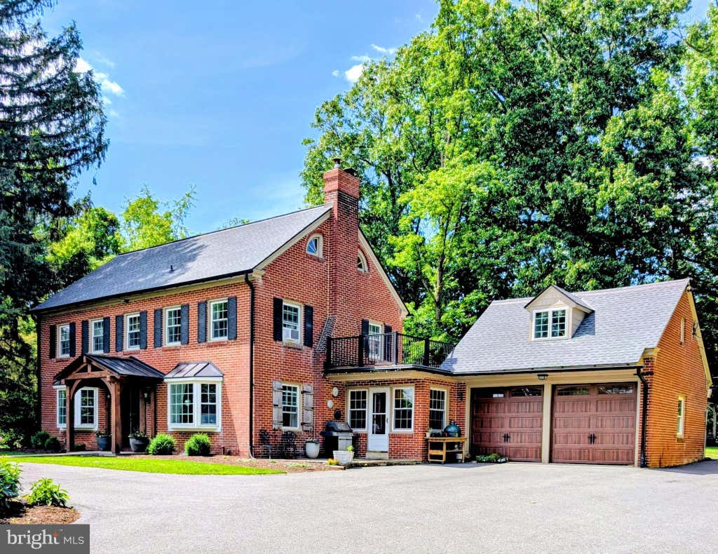 Photo of 5827 Lincoln Highway, GAP, PA 17527 (MLS # PALA2088700)