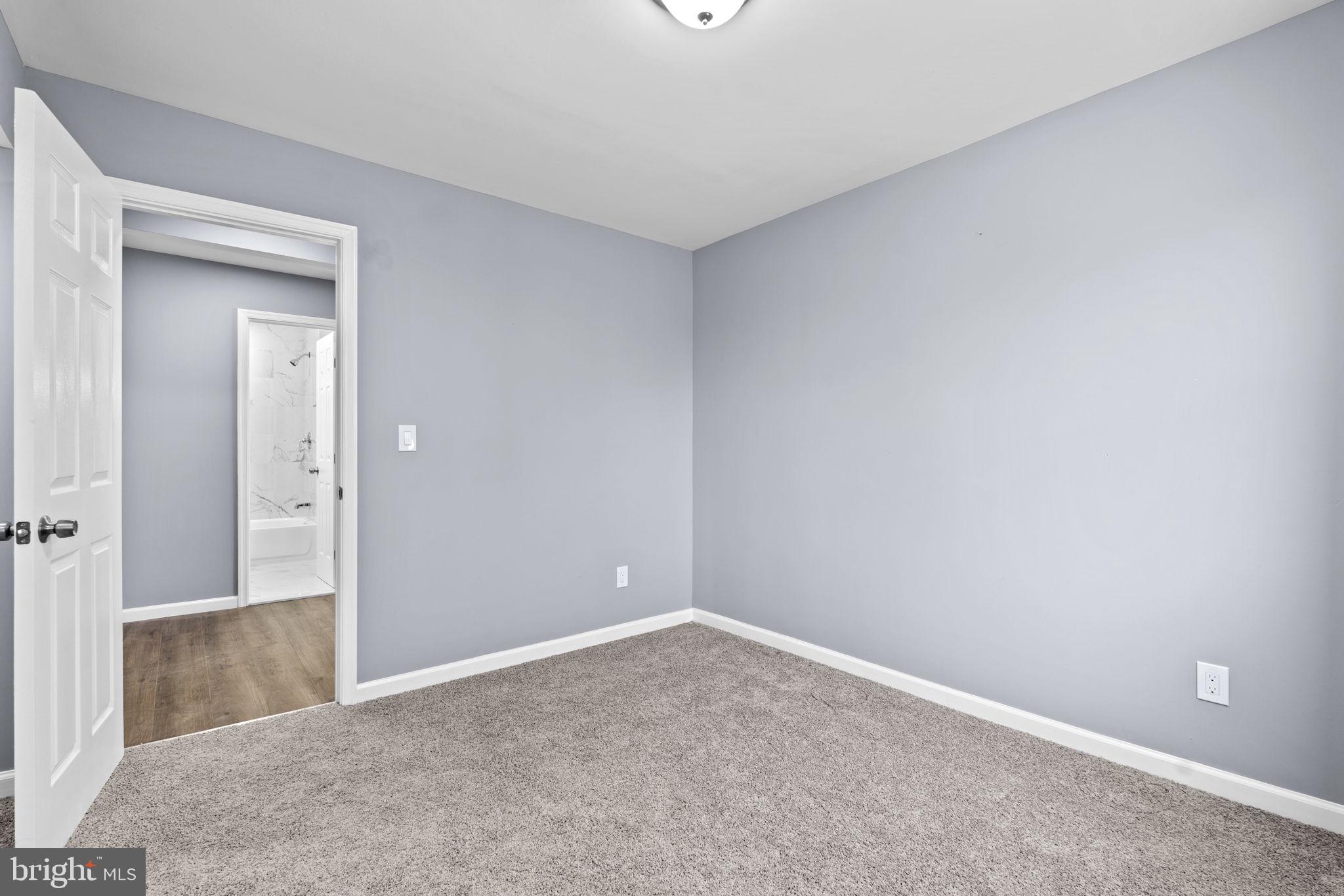 ABERDEEN HILLS - Residential