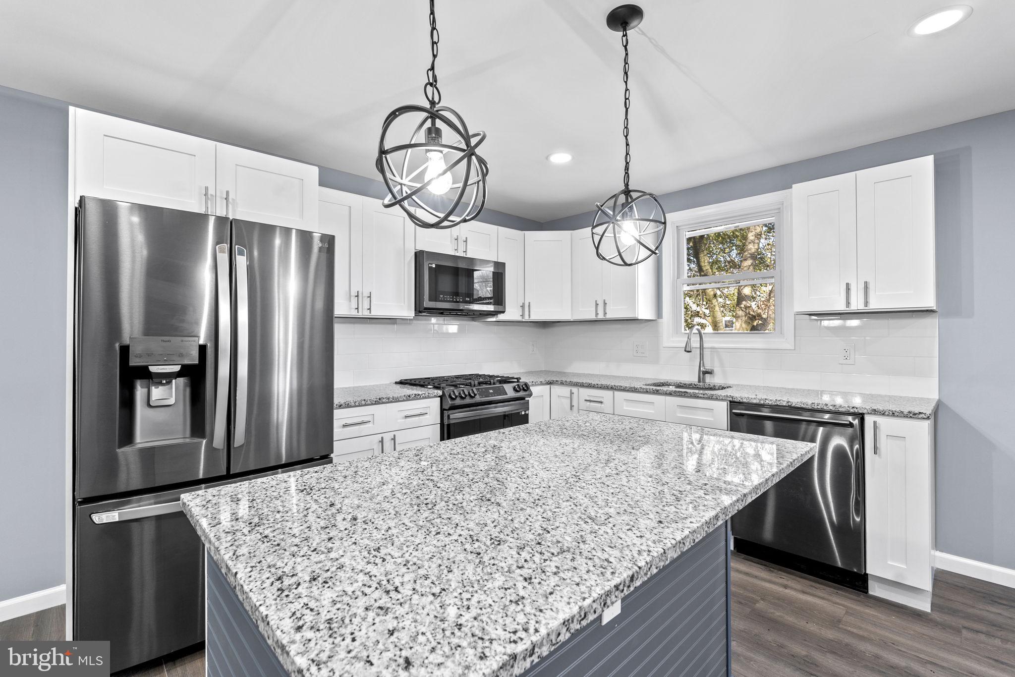 ABERDEEN HILLS - Residential