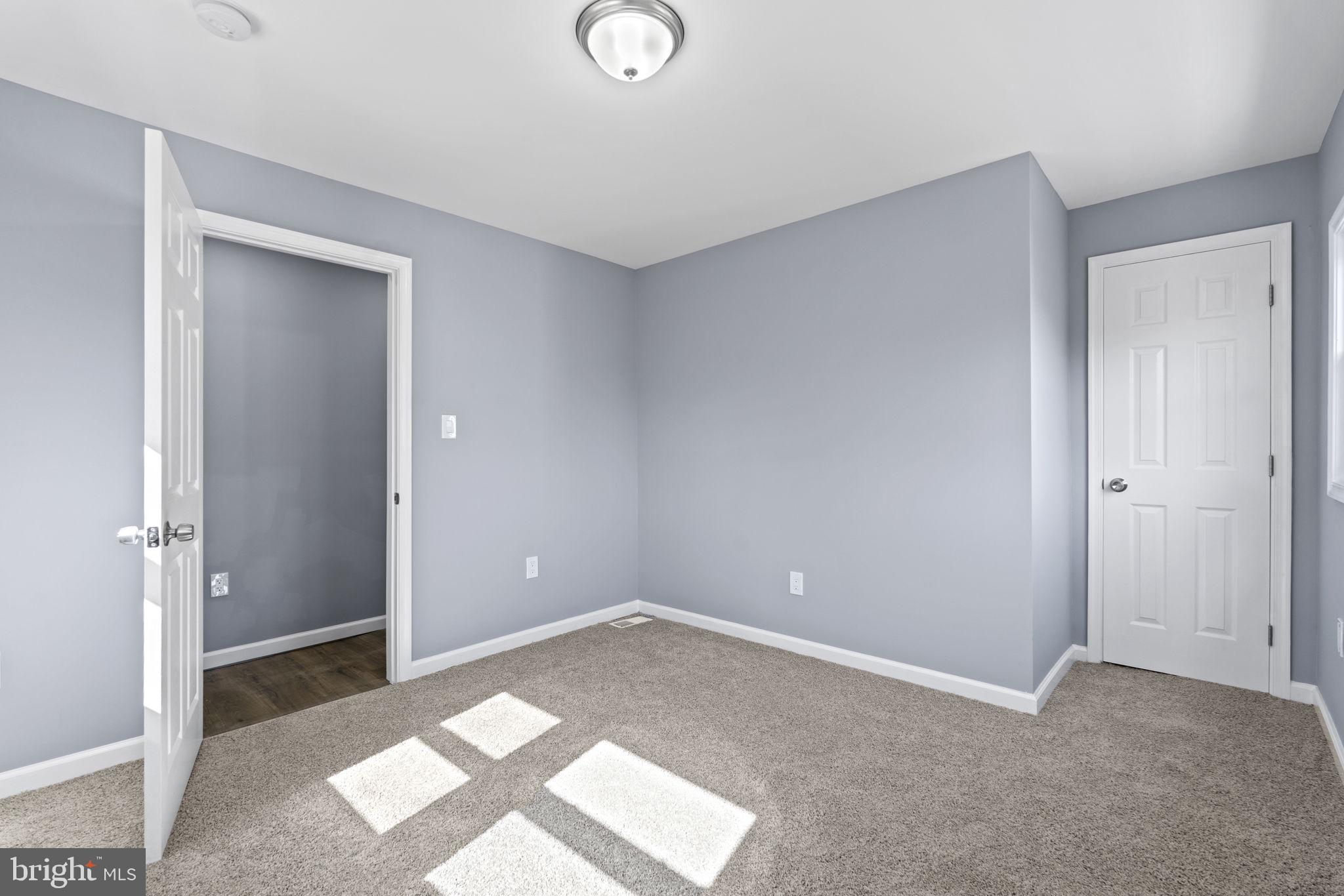 ABERDEEN HILLS - Residential