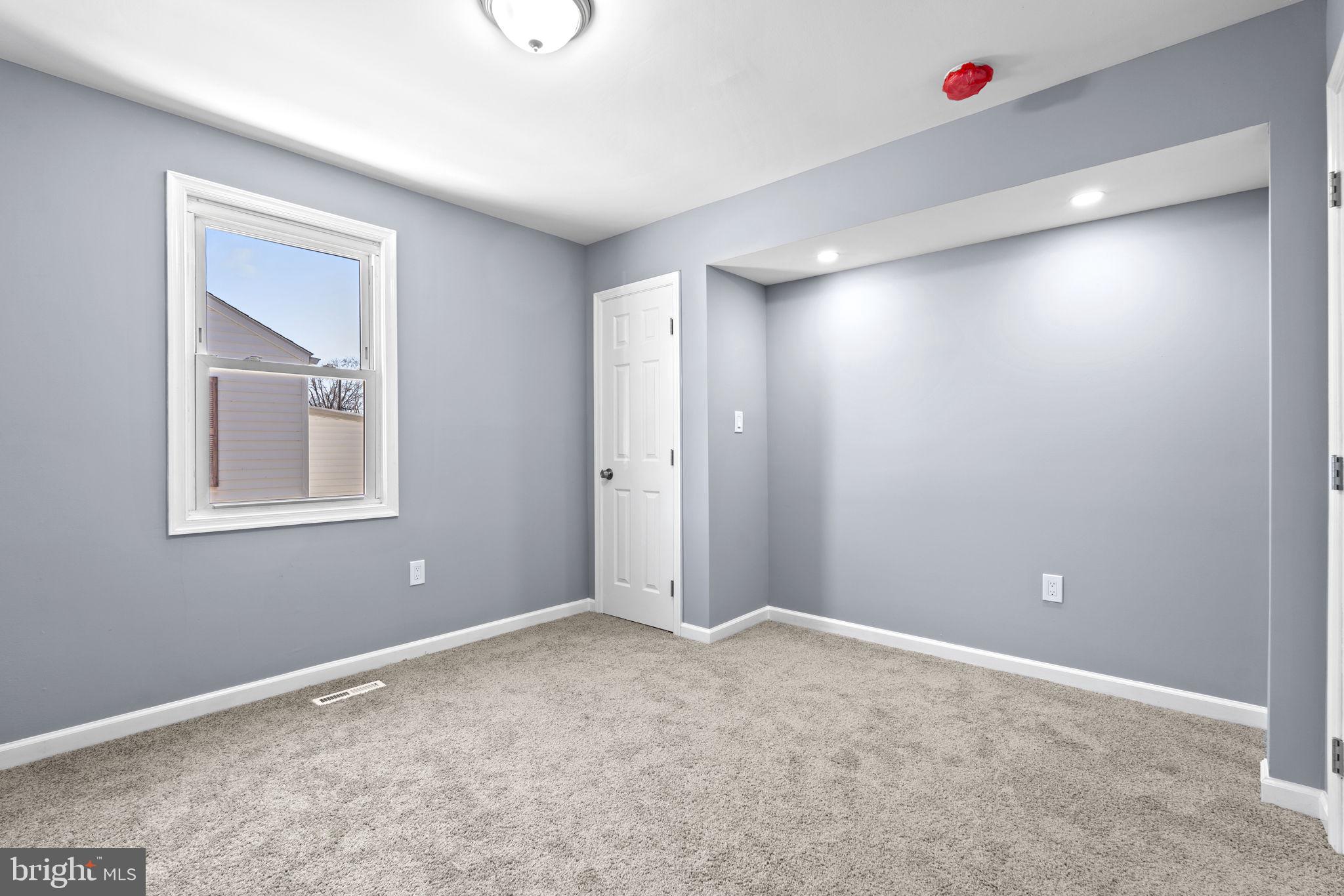 ABERDEEN HILLS - Residential