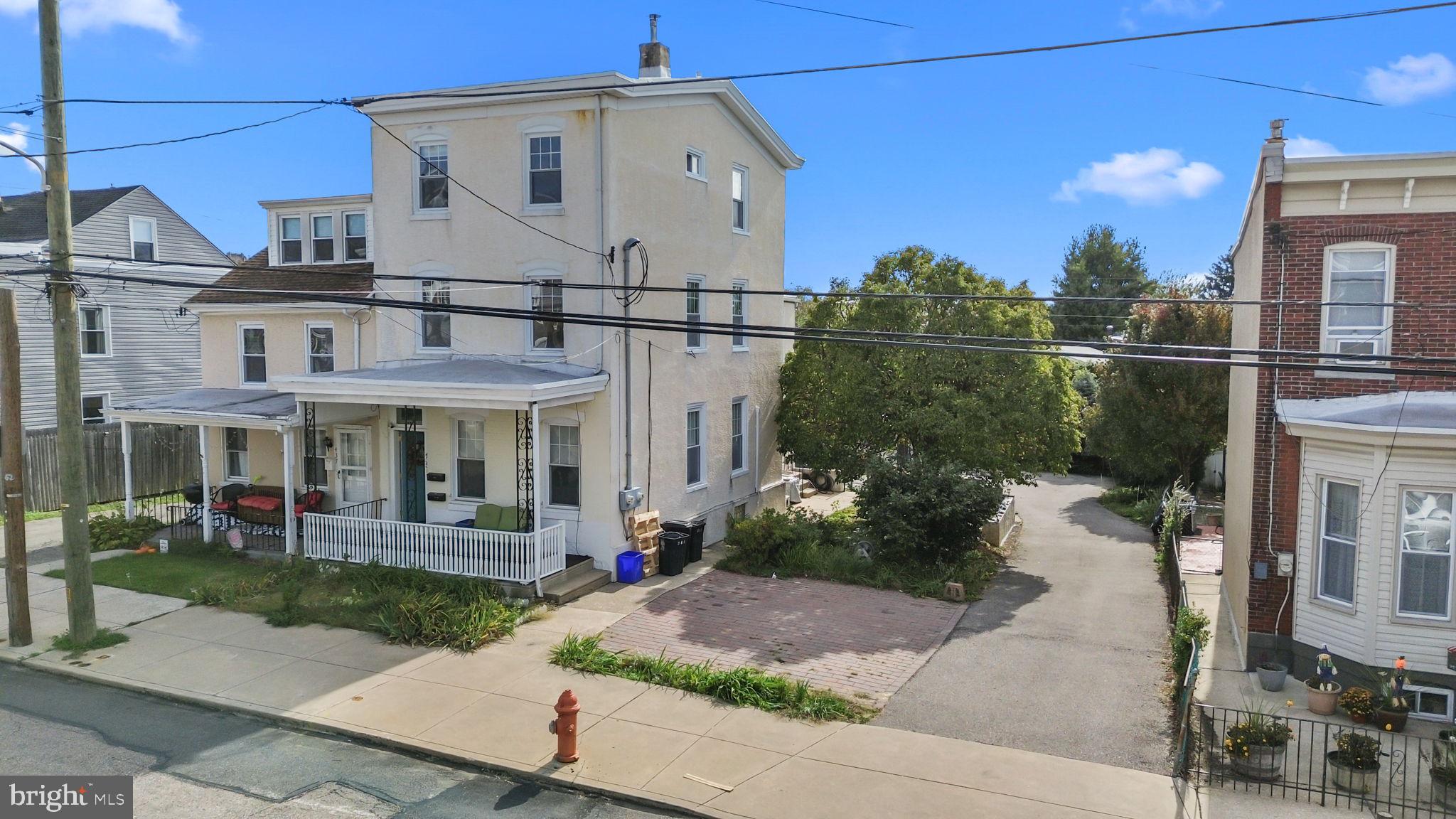 ROXBOROUGH VILLAGE - Residential