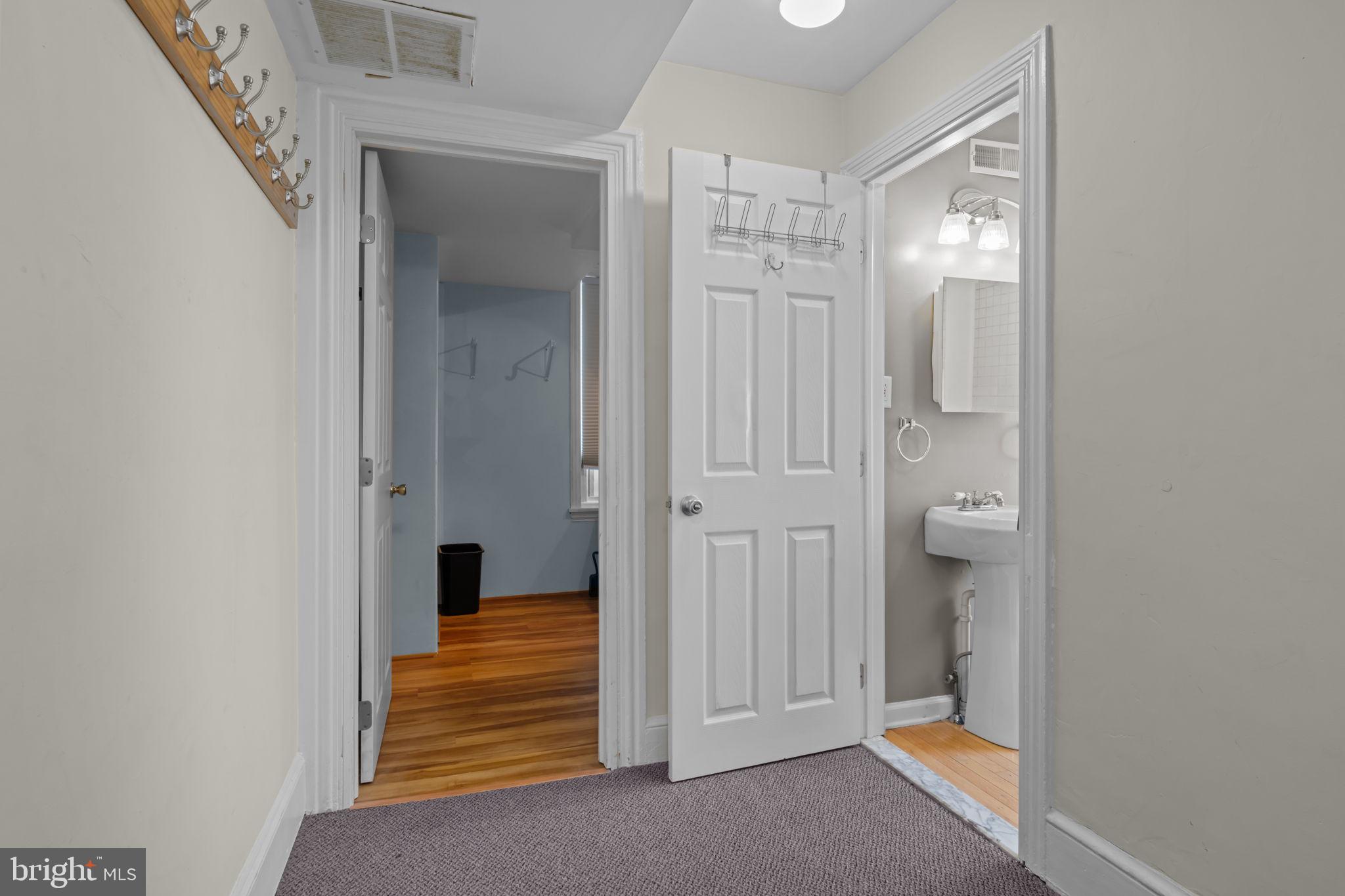 ROXBOROUGH VILLAGE - Residential