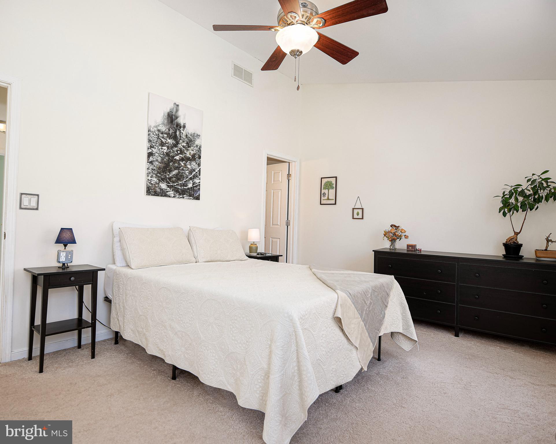 FOXBOROUGH FARMS - Residential