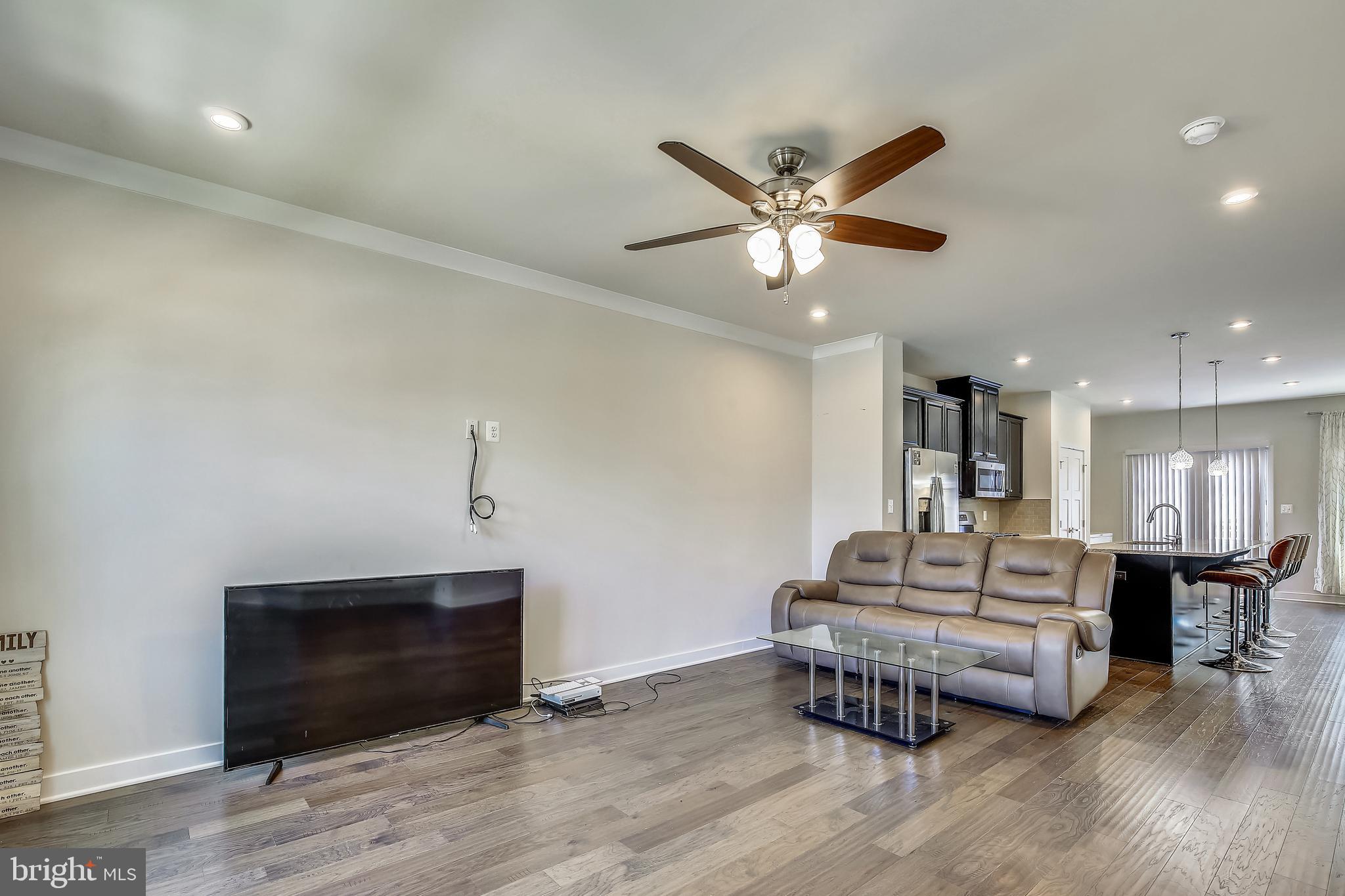 POTOMAC SHORES - Residential