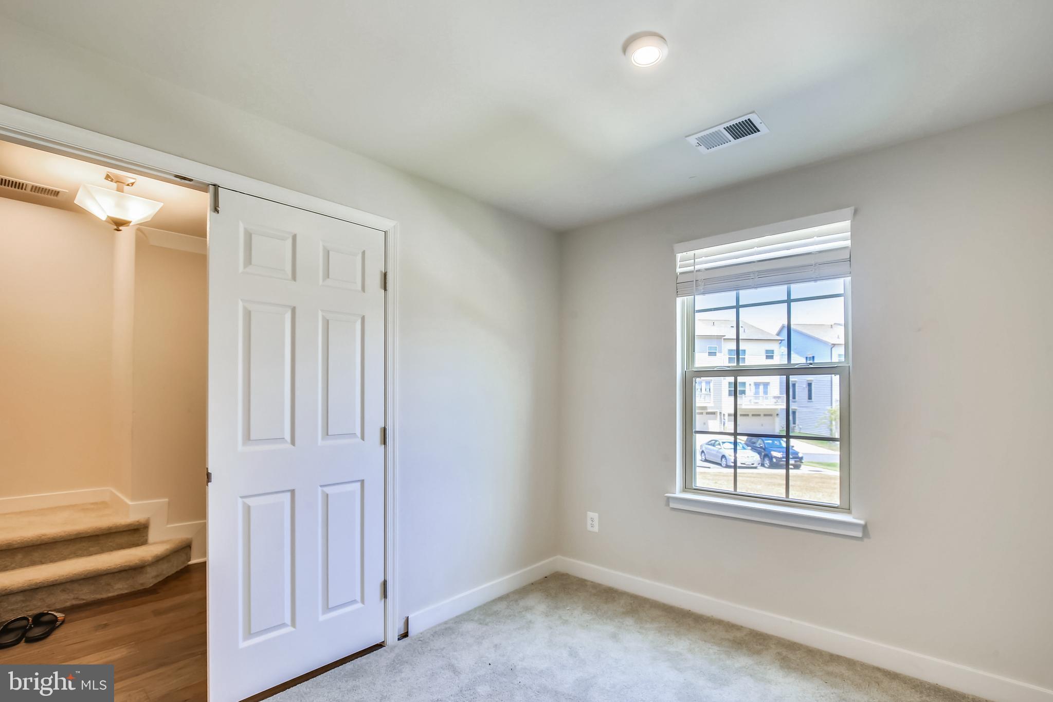 POTOMAC SHORES - Residential