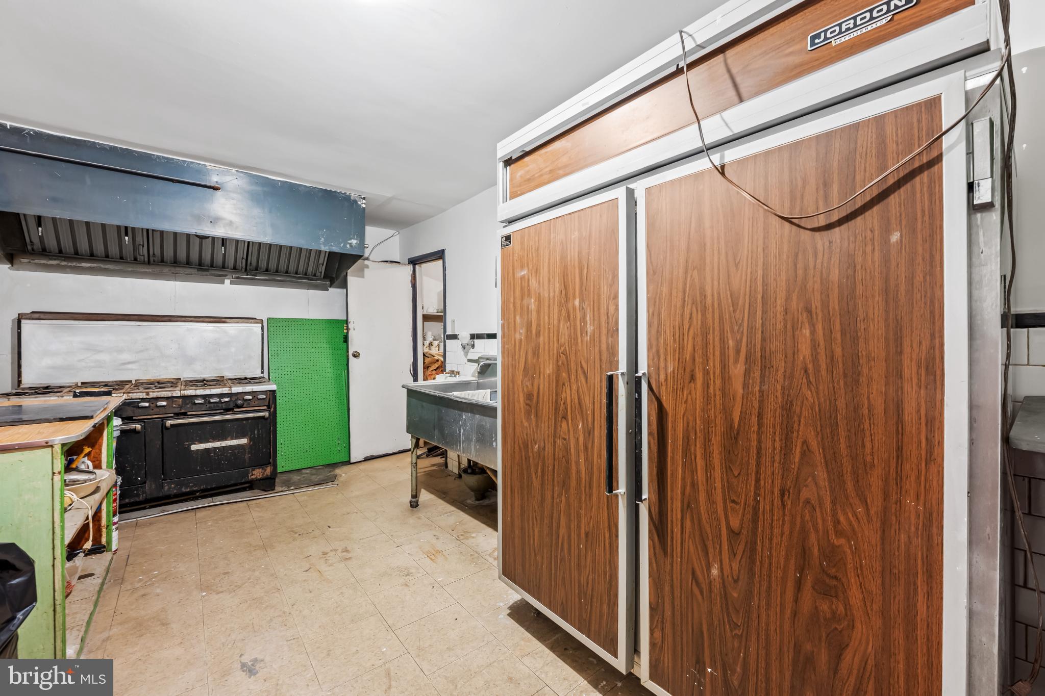 HIGHLANDTOWN - Residential Income