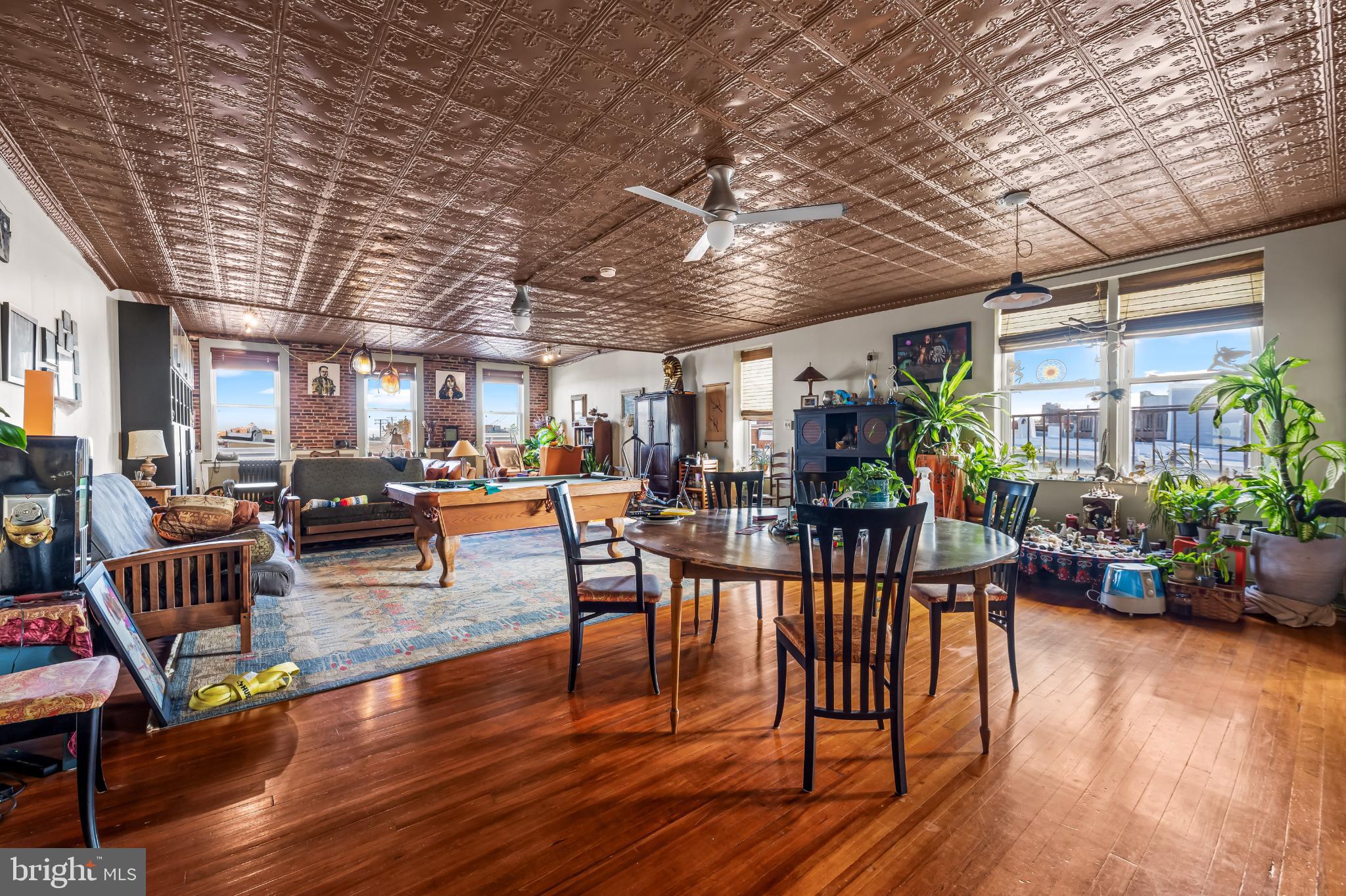 HIGHLANDTOWN - Residential Income