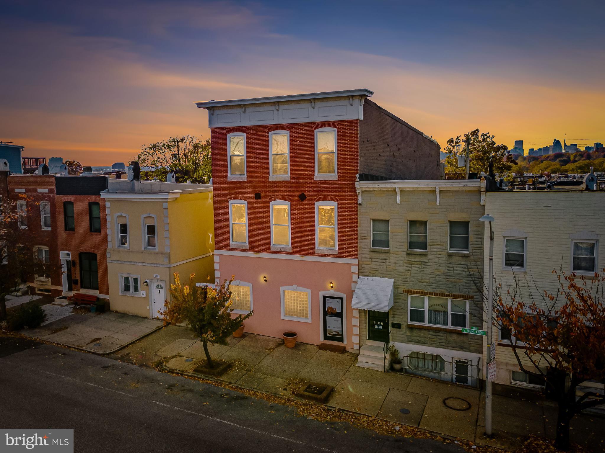 HIGHLANDTOWN - Residential Income