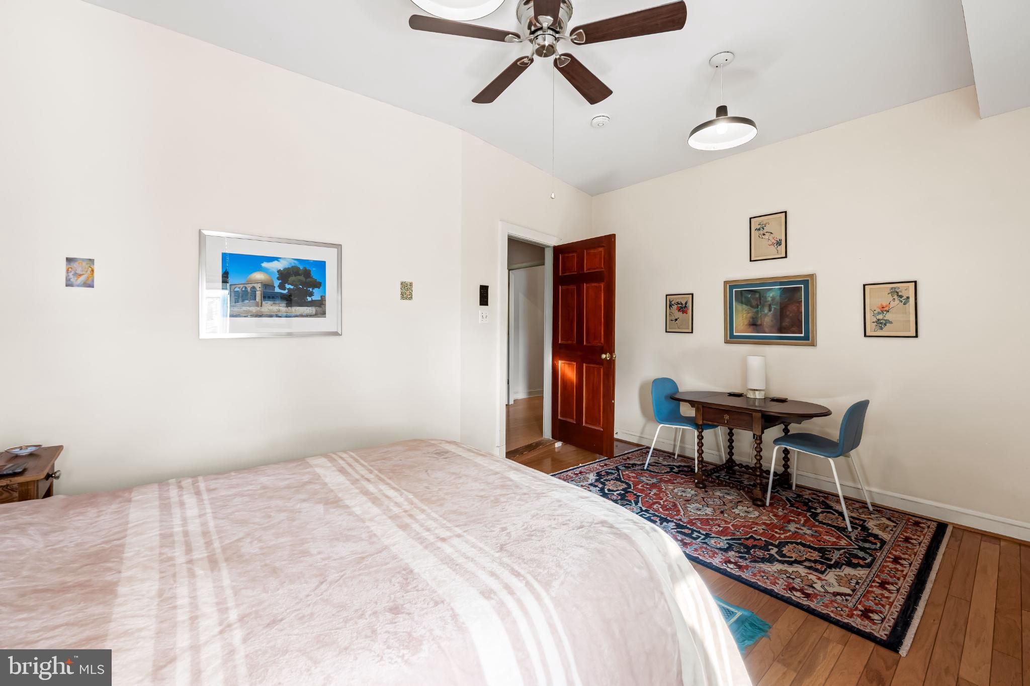 HIGHLANDTOWN - Residential Income