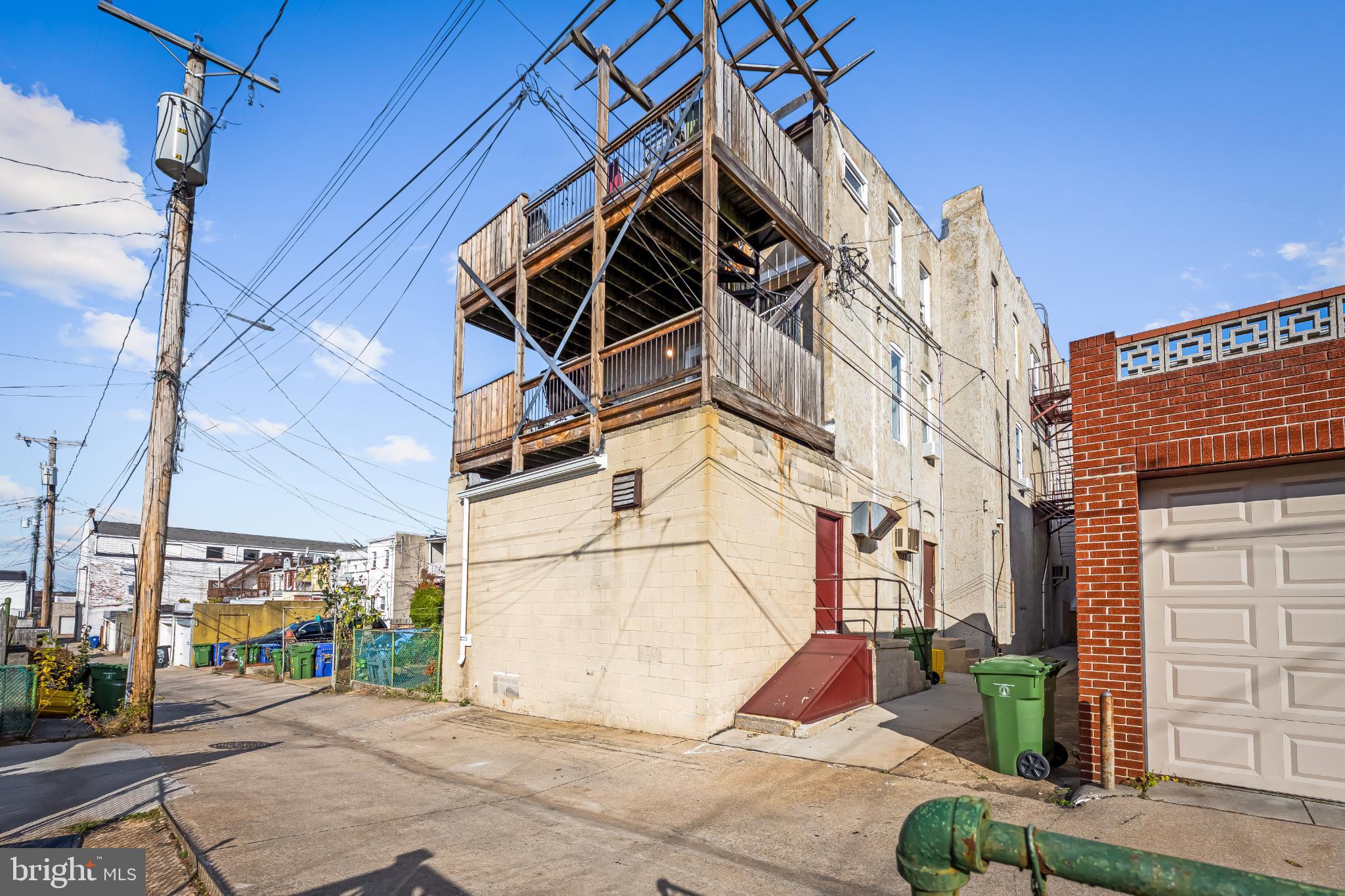 HIGHLANDTOWN - Residential Income