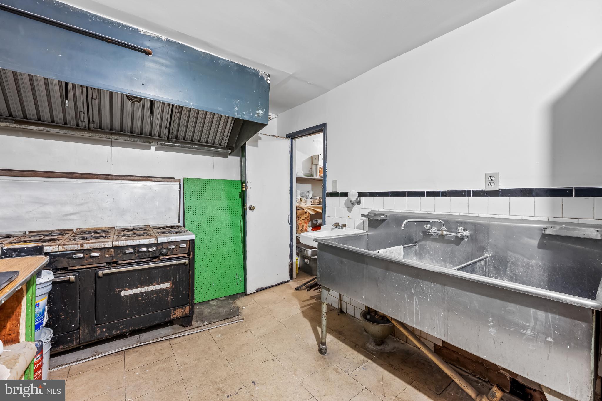 HIGHLANDTOWN - Residential Income