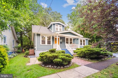 4214 RAINIER AVENUE MOUNT RAINIER MD 20712