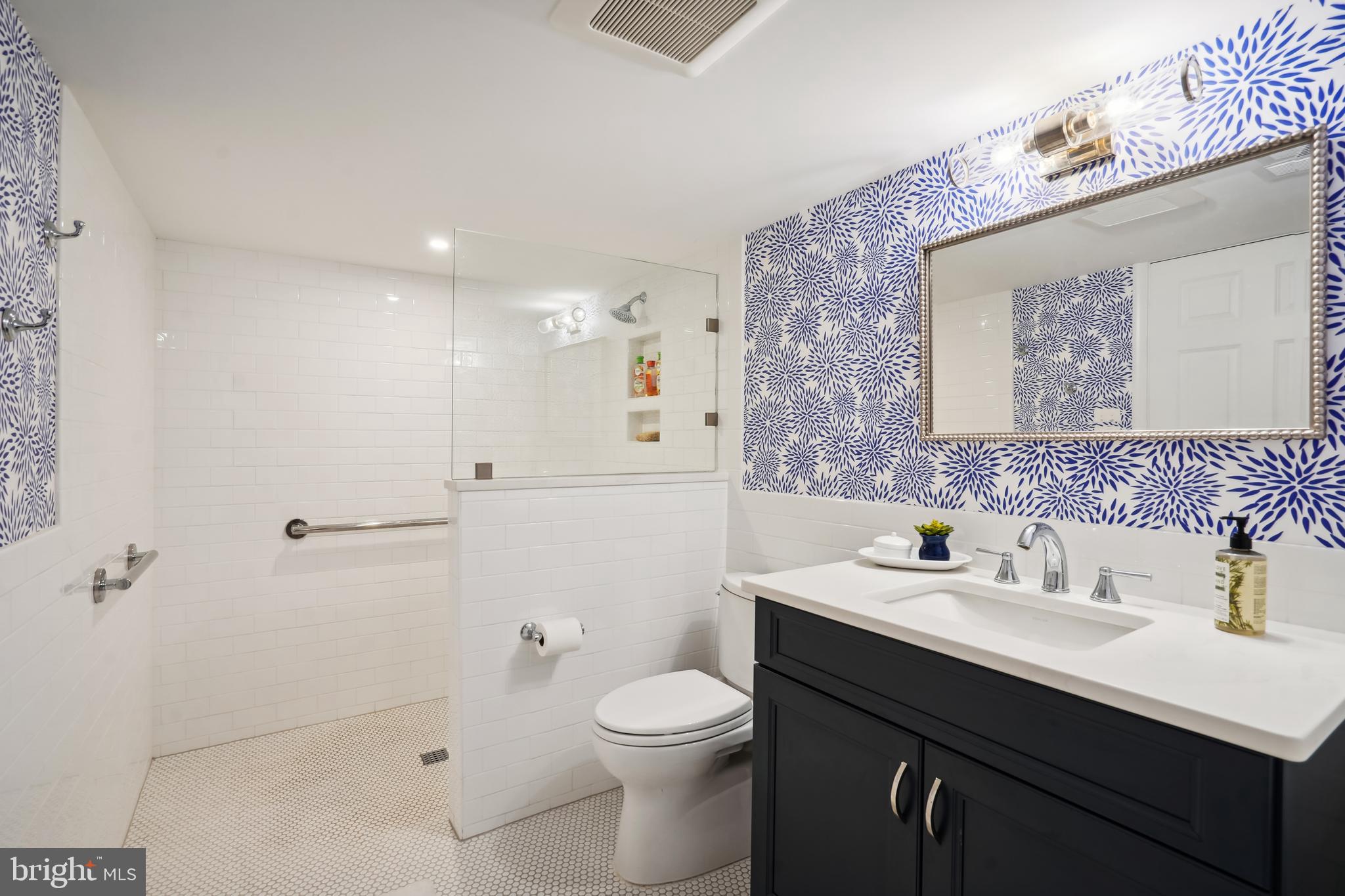 OAKTON CHASE - Residential