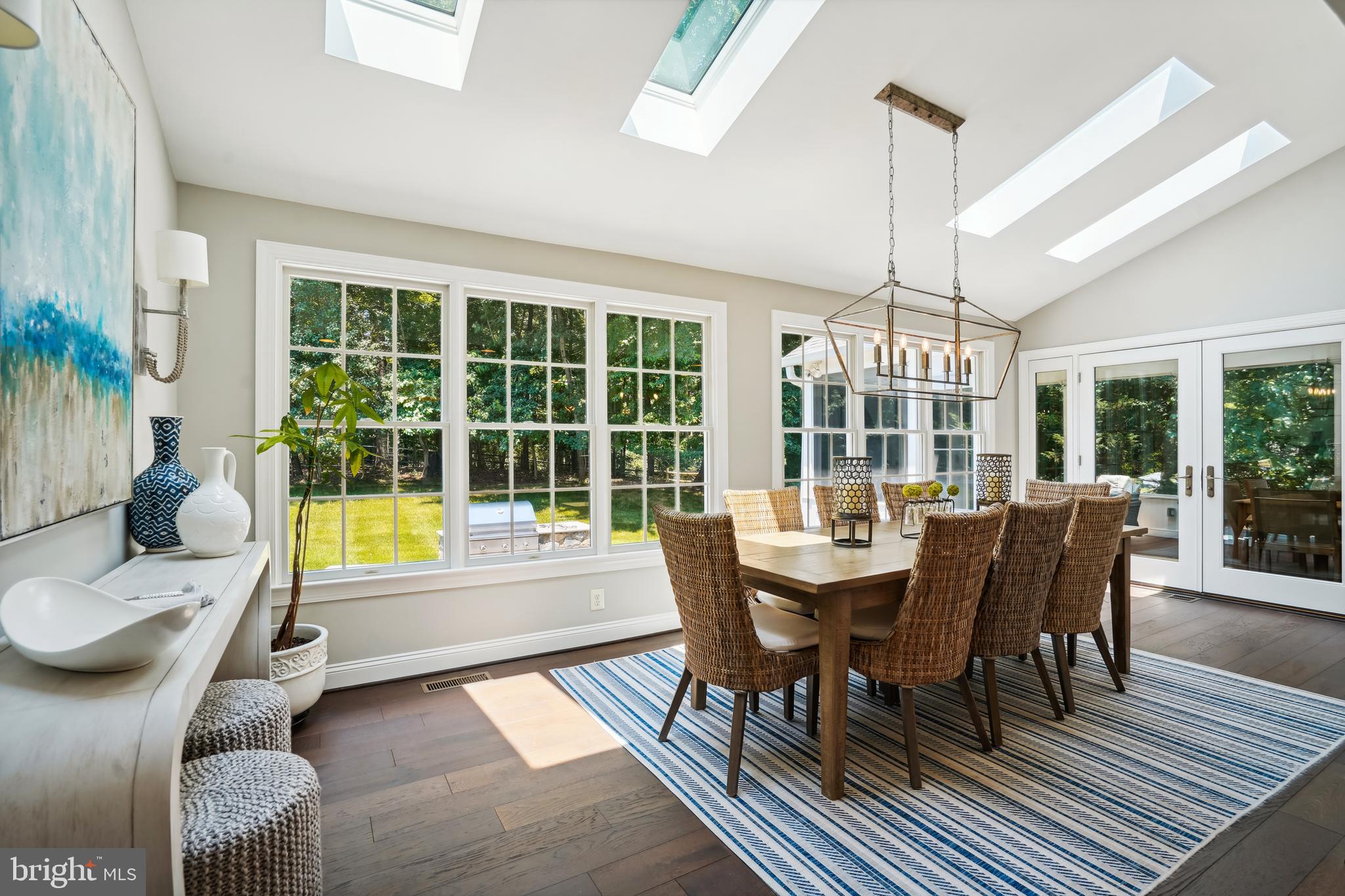 OAKTON CHASE - Residential