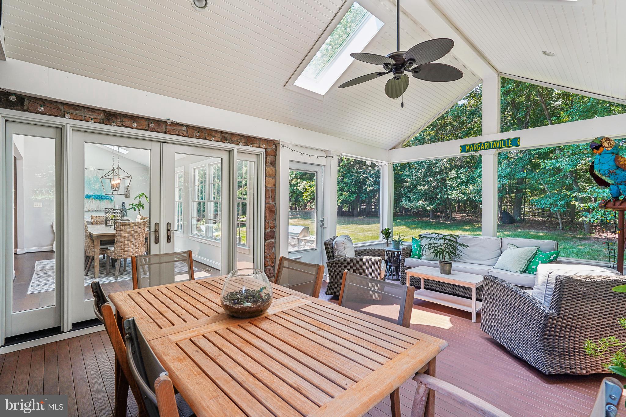 OAKTON CHASE - Residential