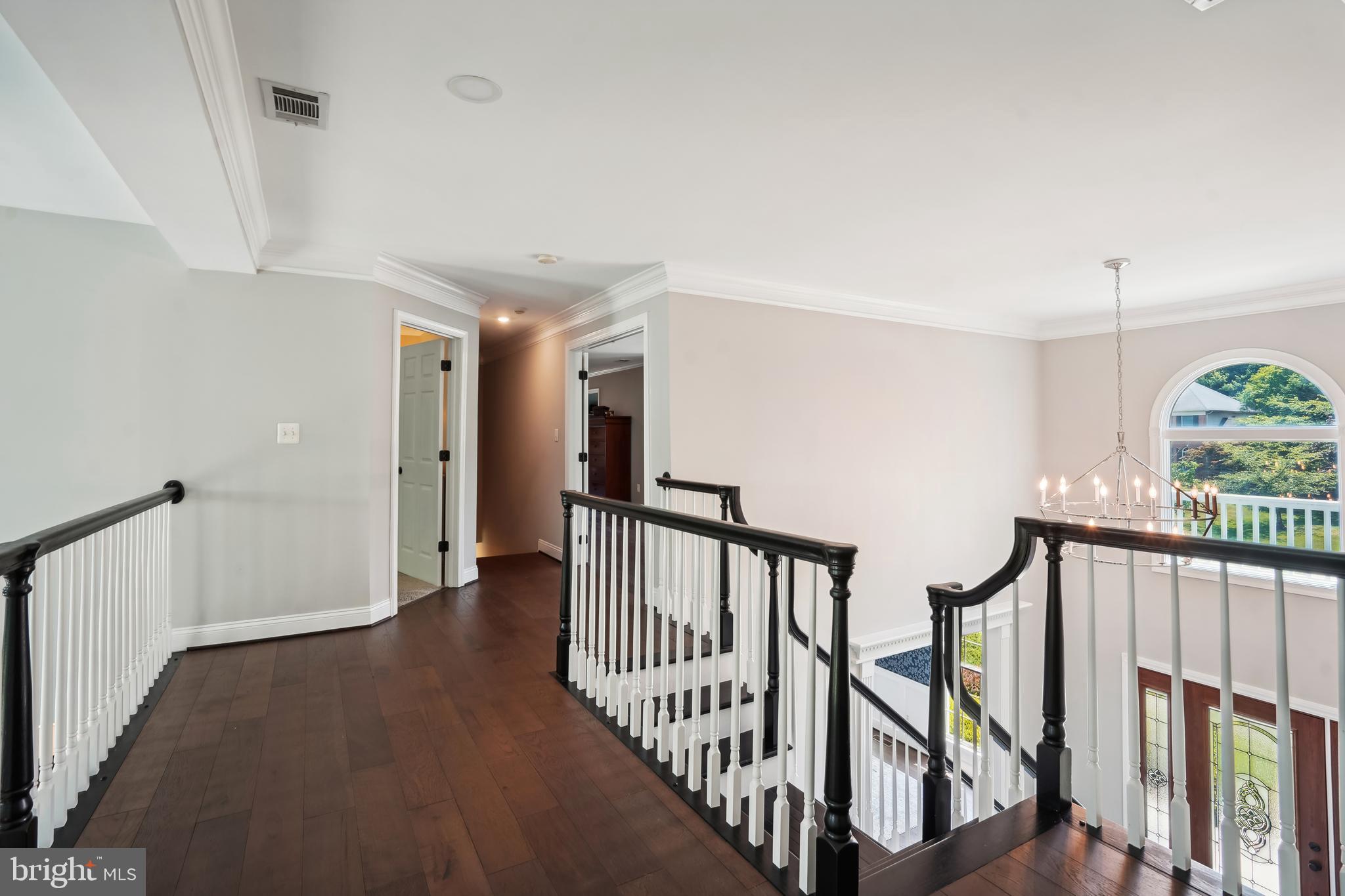 OAKTON CHASE - Residential