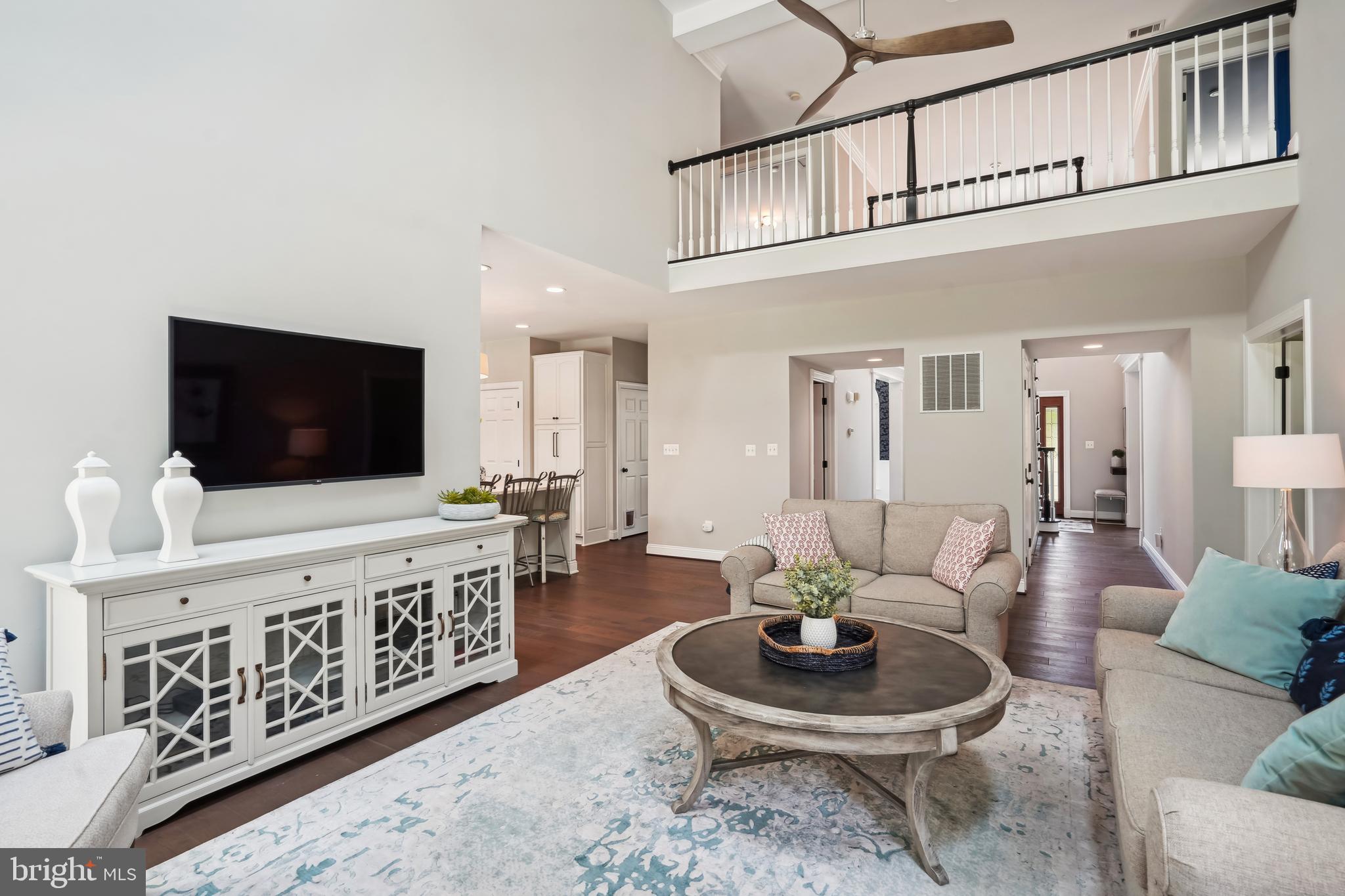 OAKTON CHASE - Residential