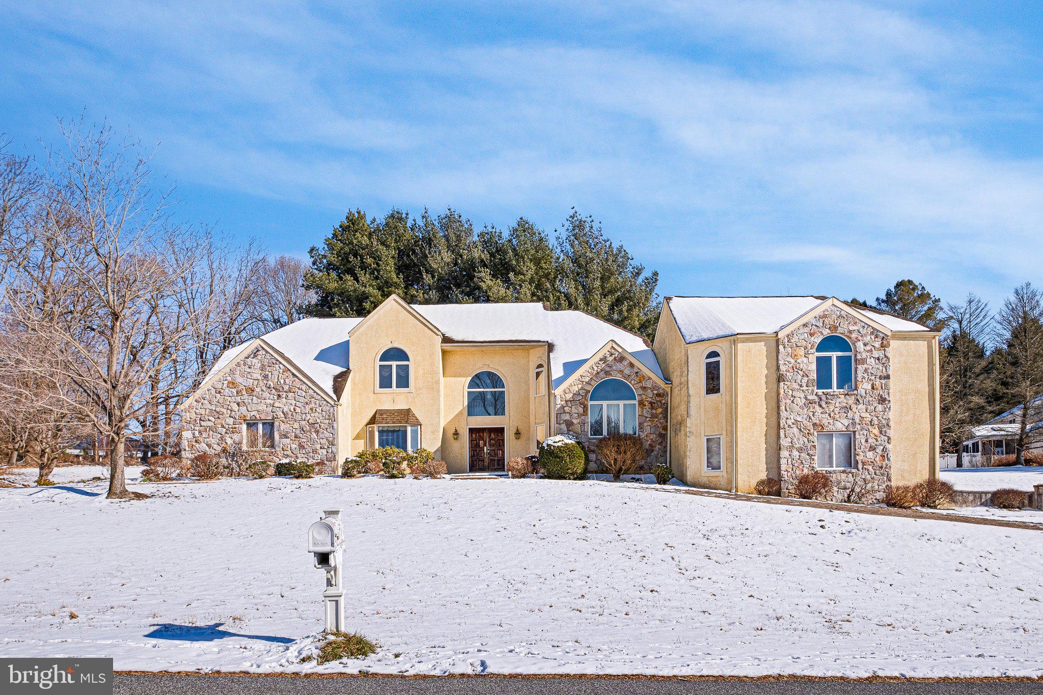 LAKEWOOD FARM - Residential