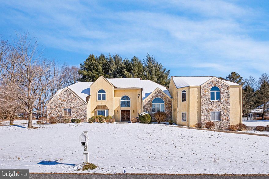 Bring your imagination to 8 Lakewood Circle, a spacious 5-bedroom, 3-bath home offering approximately 5,600 square feet of living space in Newark, DE. This property is a complete renovation opportunity, perfect for buyers looking to customize a home from the ground up. With generous room sizes and a versatile layout, the possibilities are endless?whether you?re dreaming of a modern open-concept design or a thoughtfully updated classic. A rare chance to create your dream home in an established neighborhood.