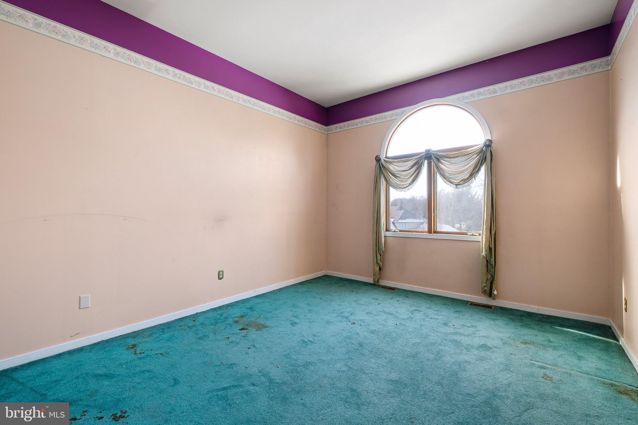 LAKEWOOD FARM - Residential