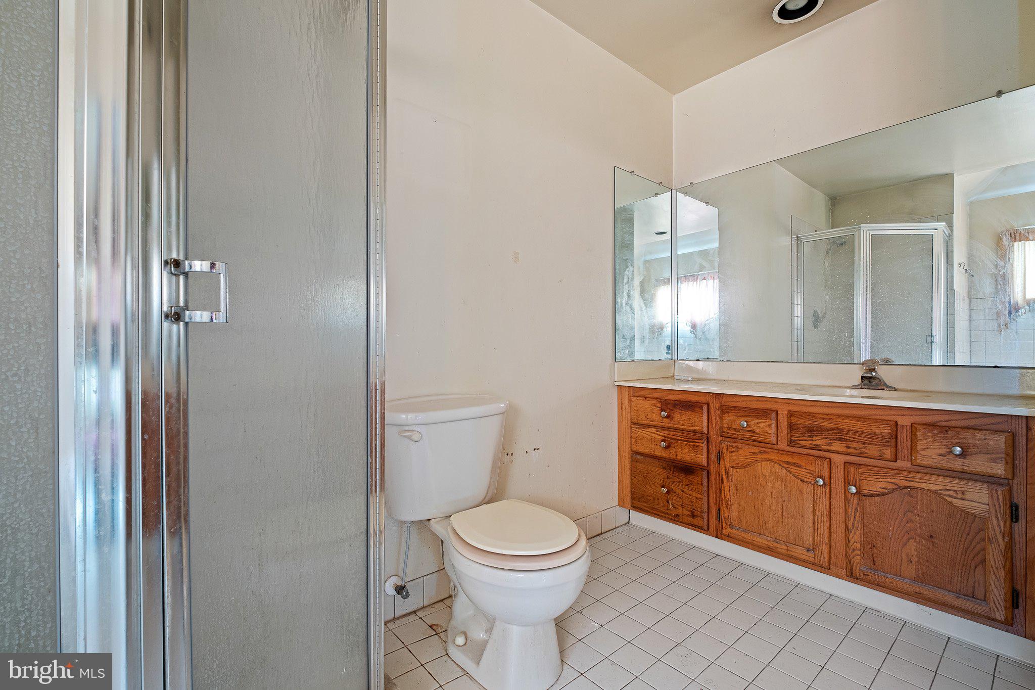 LAKEWOOD FARM - Residential